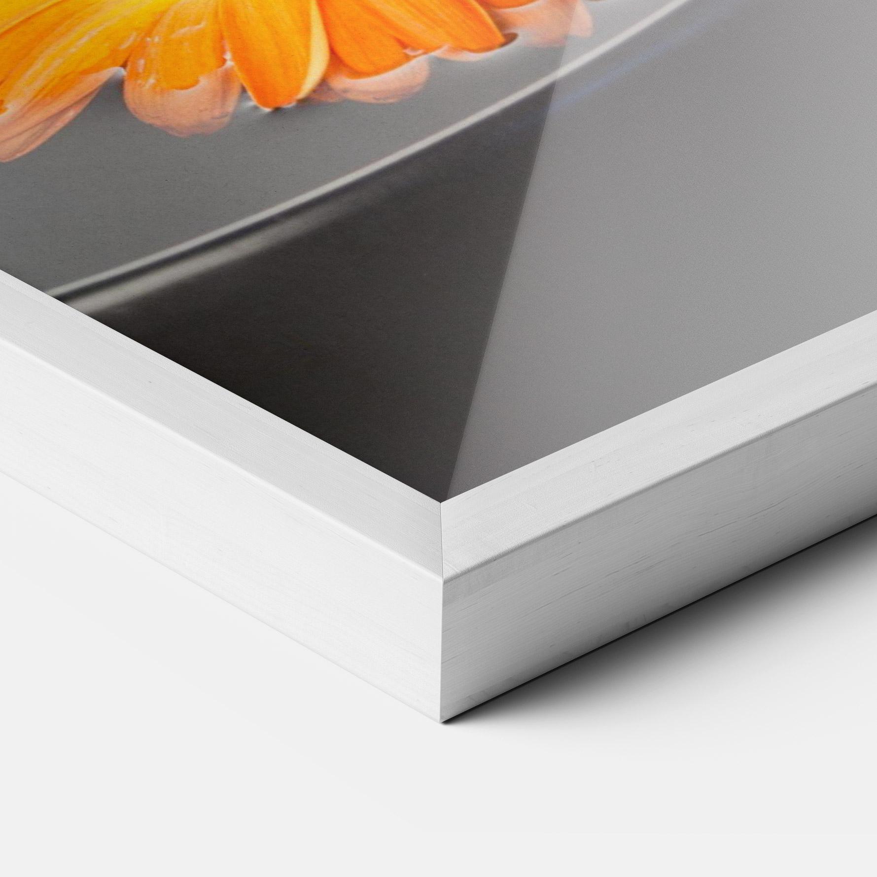 Gerahmte Poster Stone Orange Flower mockup 3