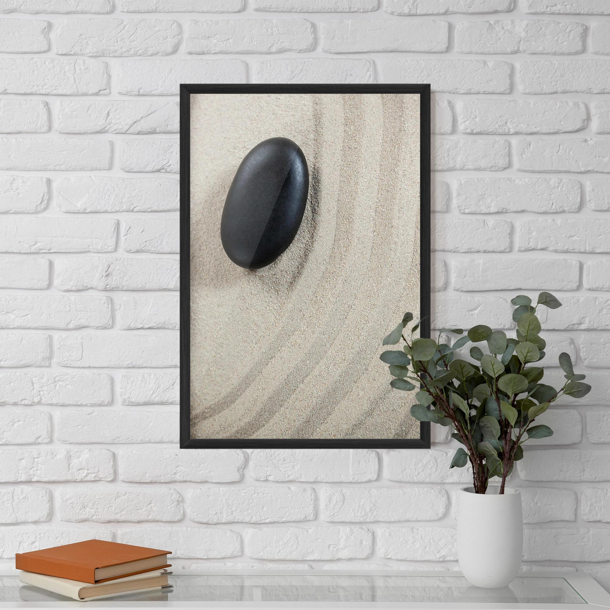Gerahmte Poster Black Pebble mockup 5