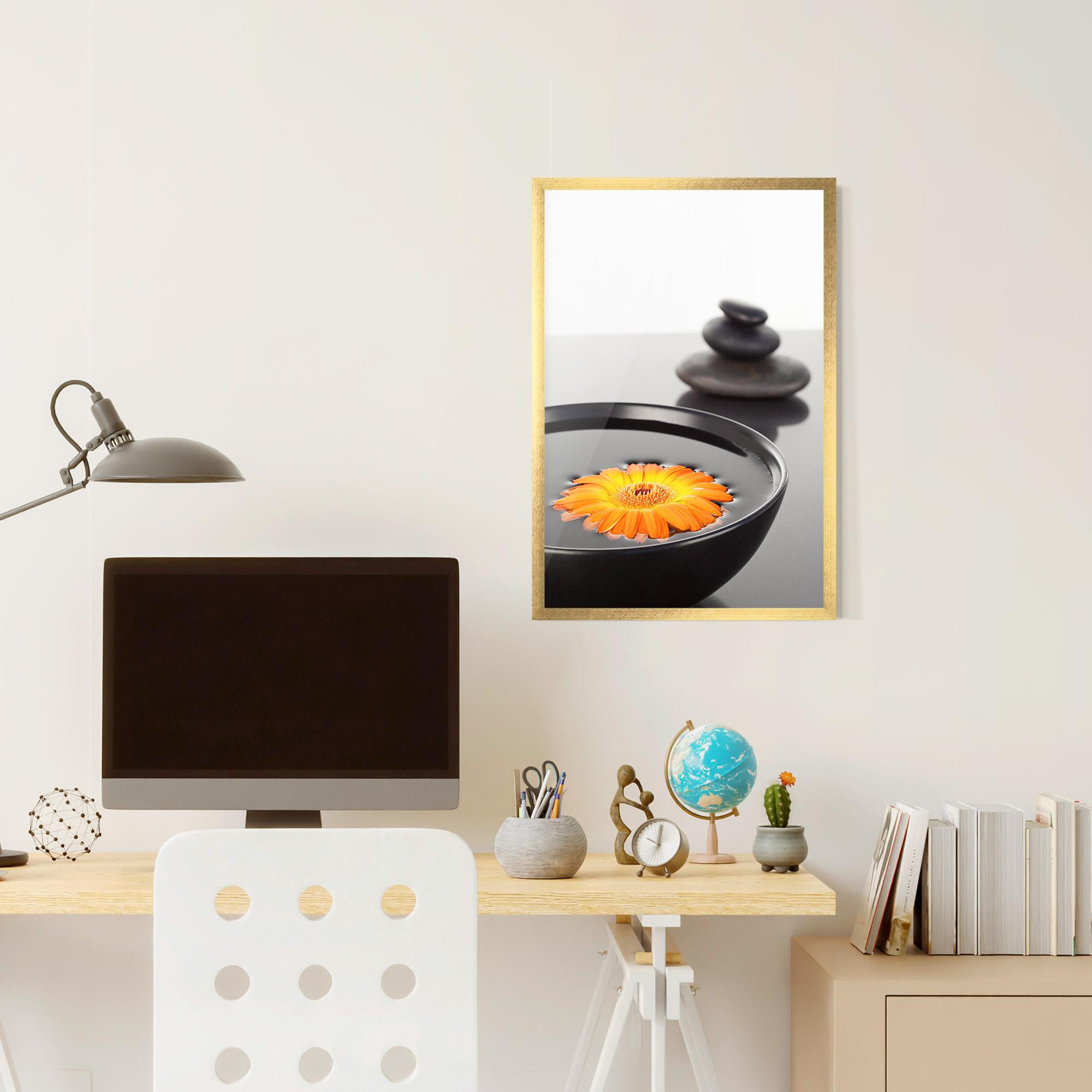 Gerahmte Poster Stone Orange Flower mockup 6