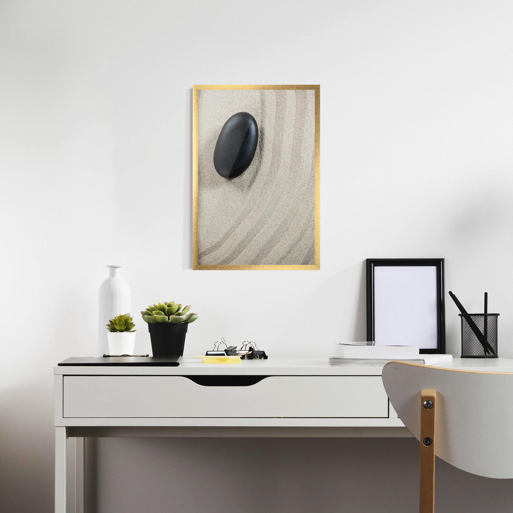 Gerahmte Poster Black Pebble mockup 7