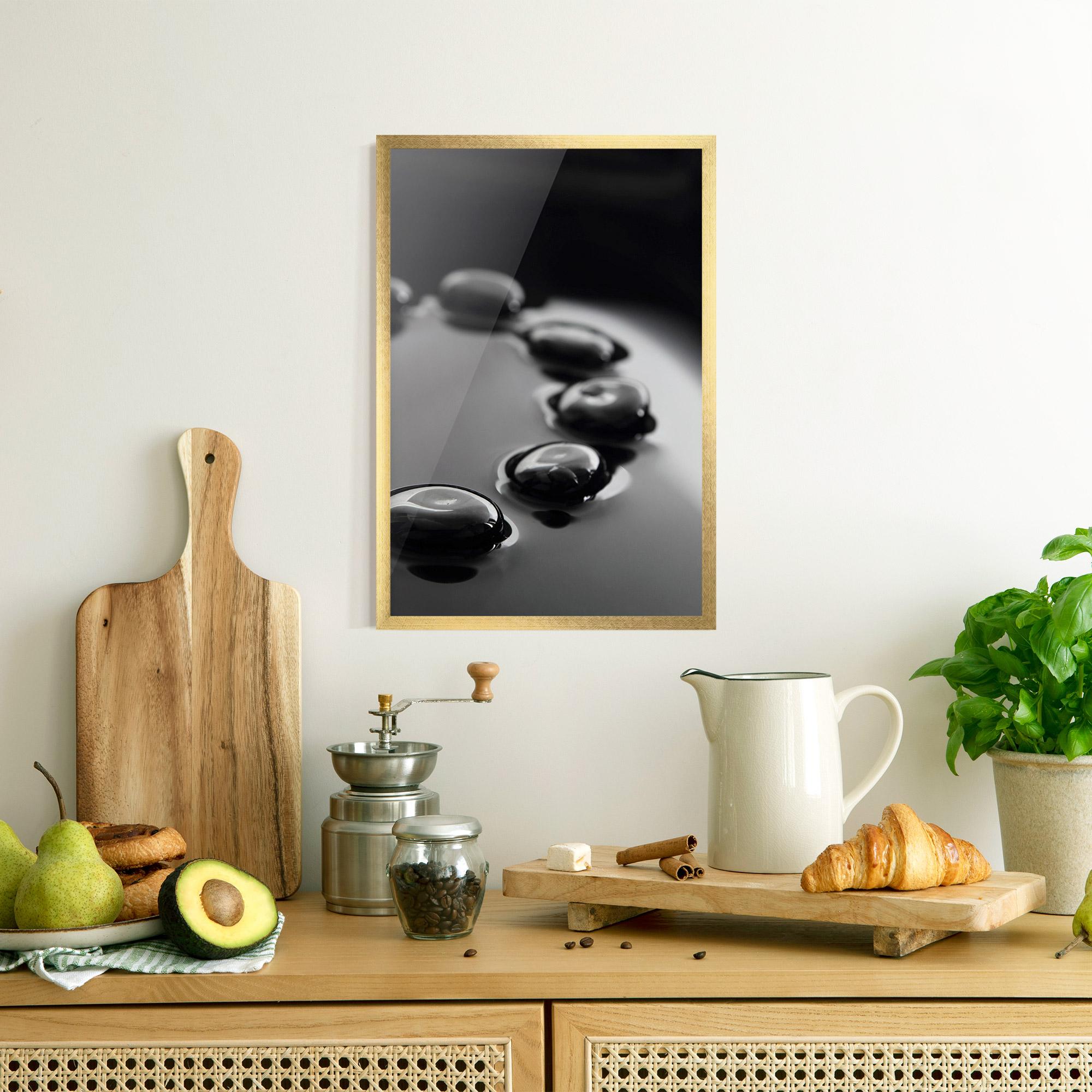 Gerahmte Poster Black Small Stones mockup 8
