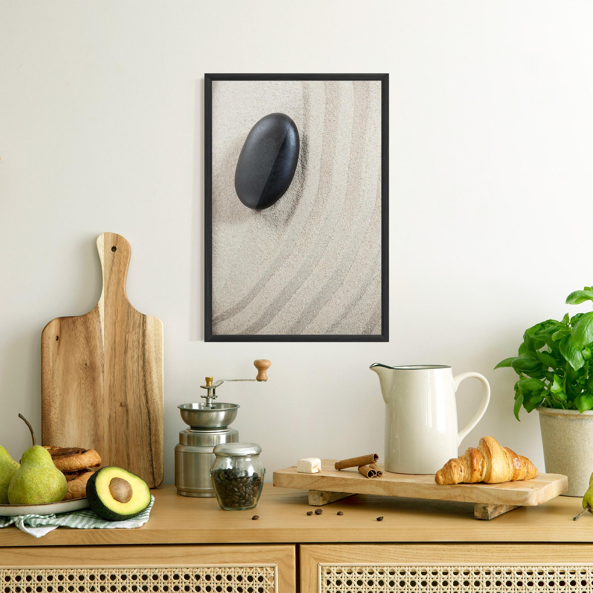 Gerahmte Poster Black Pebble mockup 8