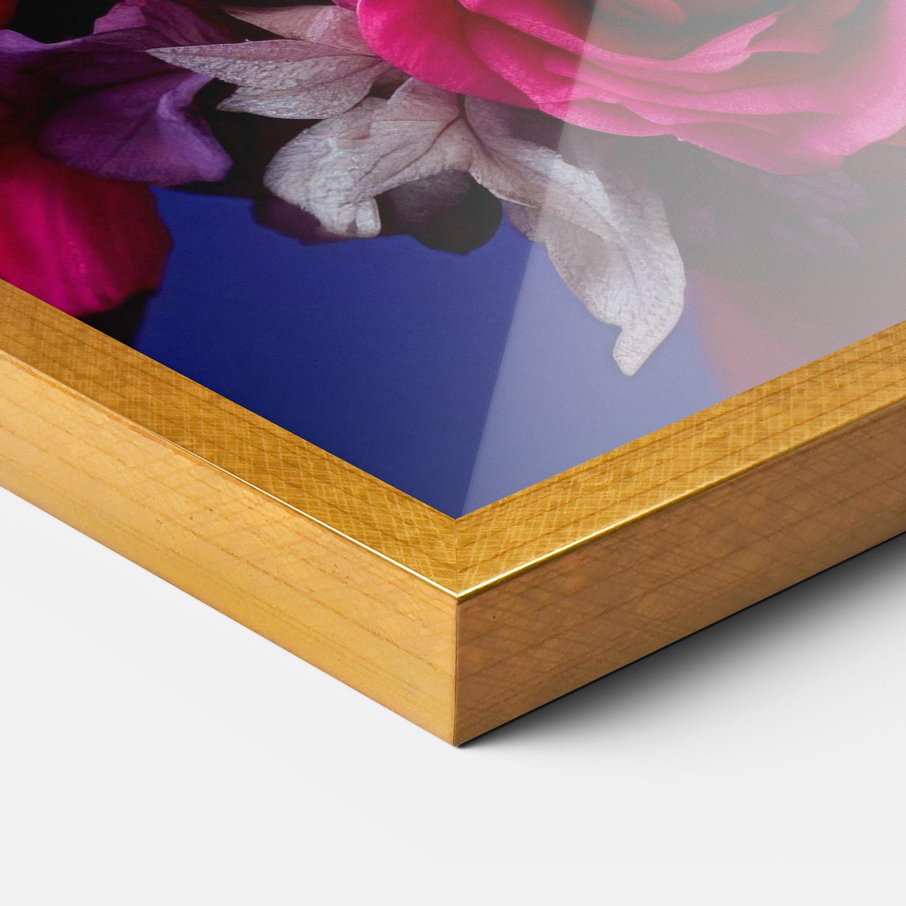 Gerahmte Poster Purple Pretty Flowers mockup 3