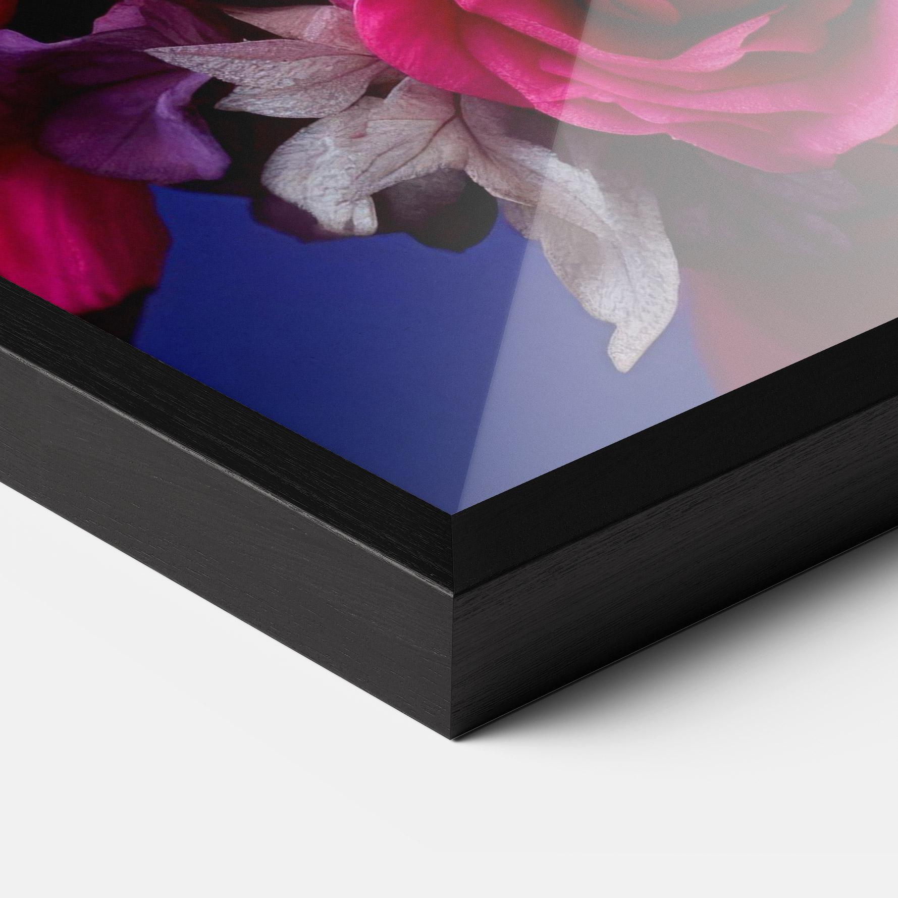 Gerahmte Poster Purple Pretty Flowers mockup 3