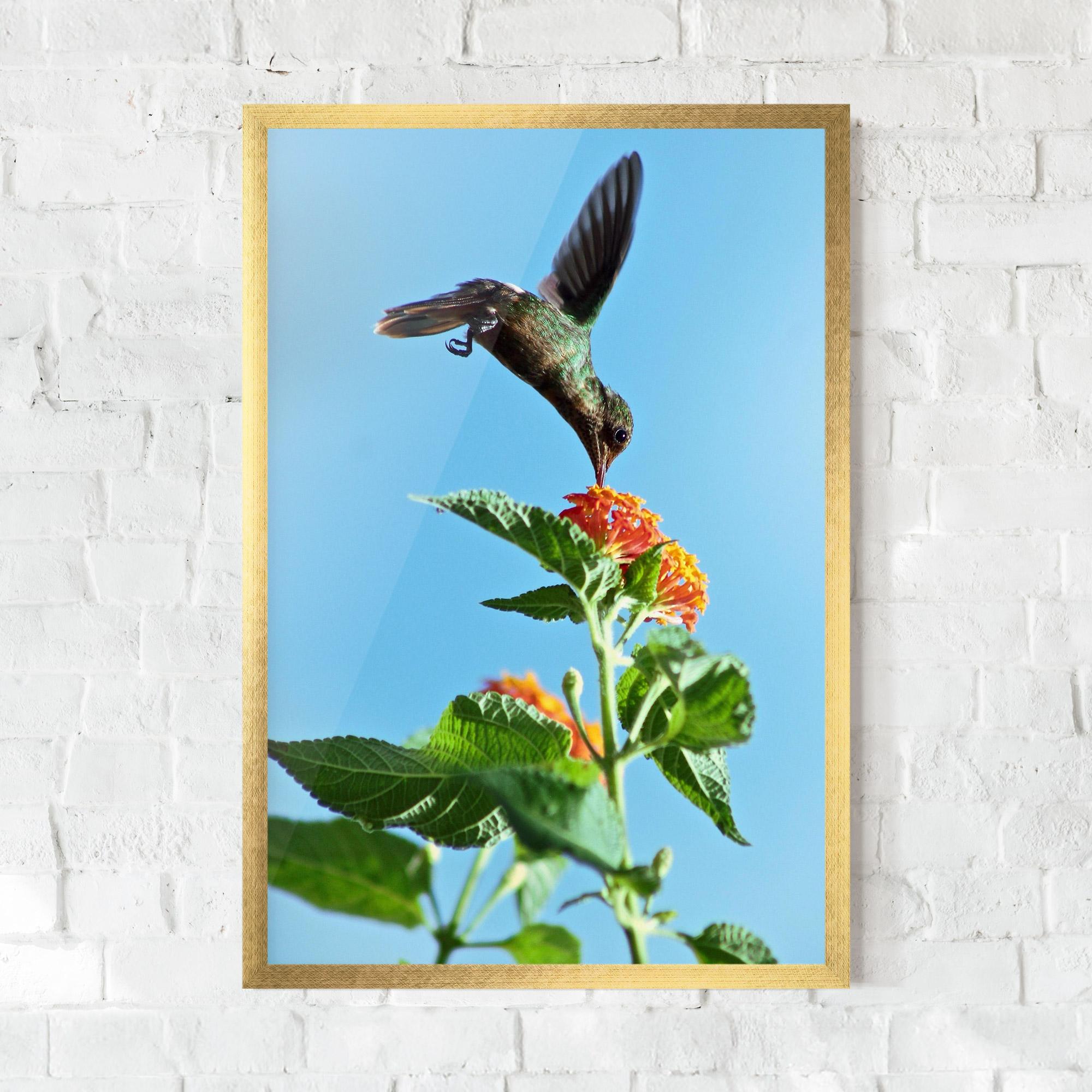 Gerahmte Poster Bird Exotic Flower mockup 0