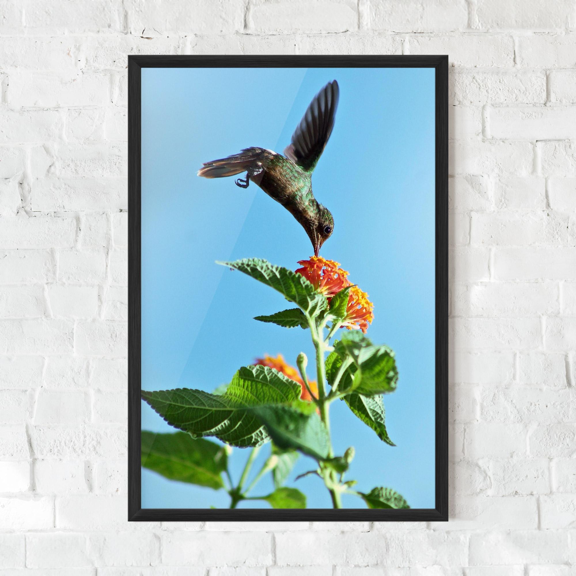 Gerahmte Poster Bird Exotic Flower mockup 0