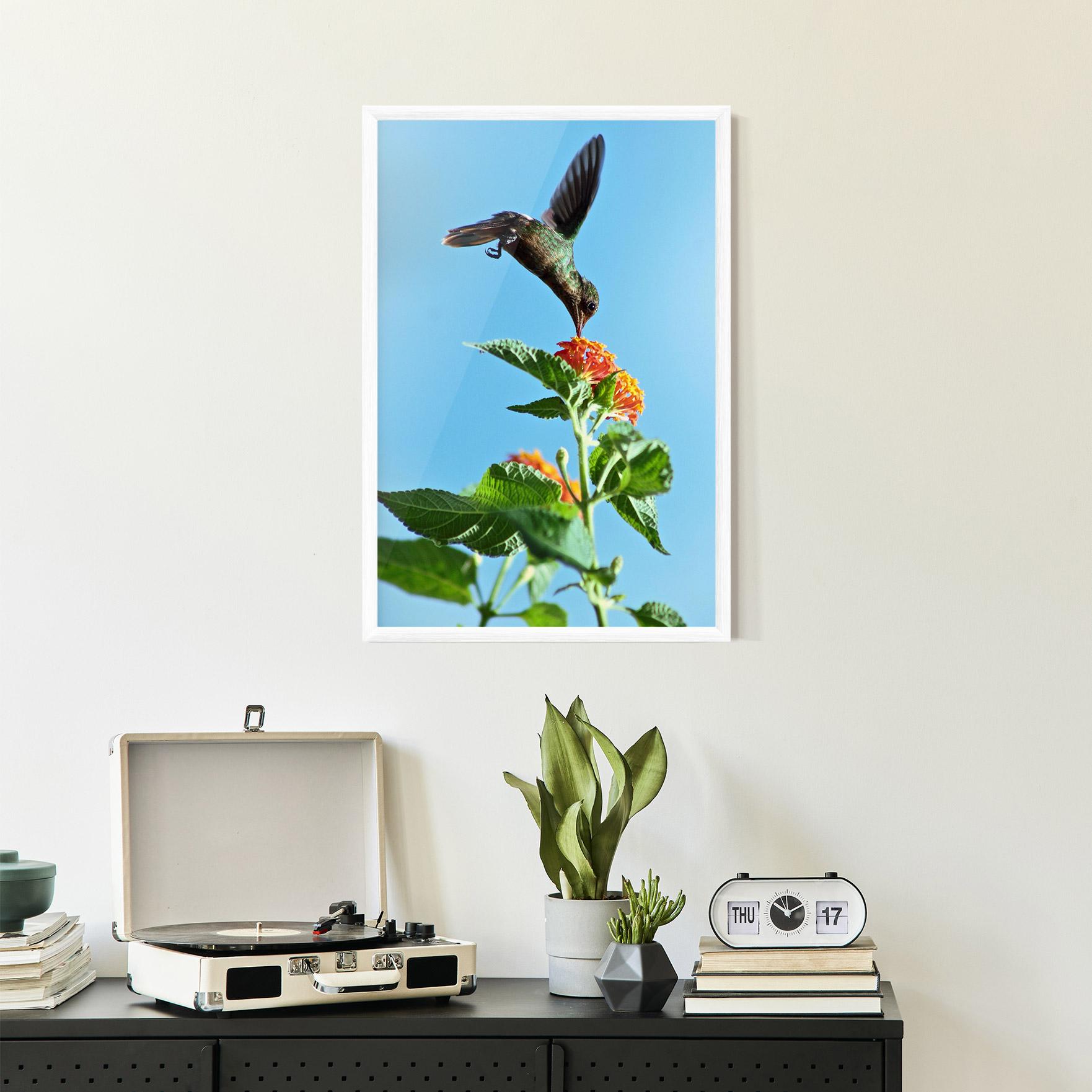 Gerahmte Poster Bird Exotic Flower mockup 2