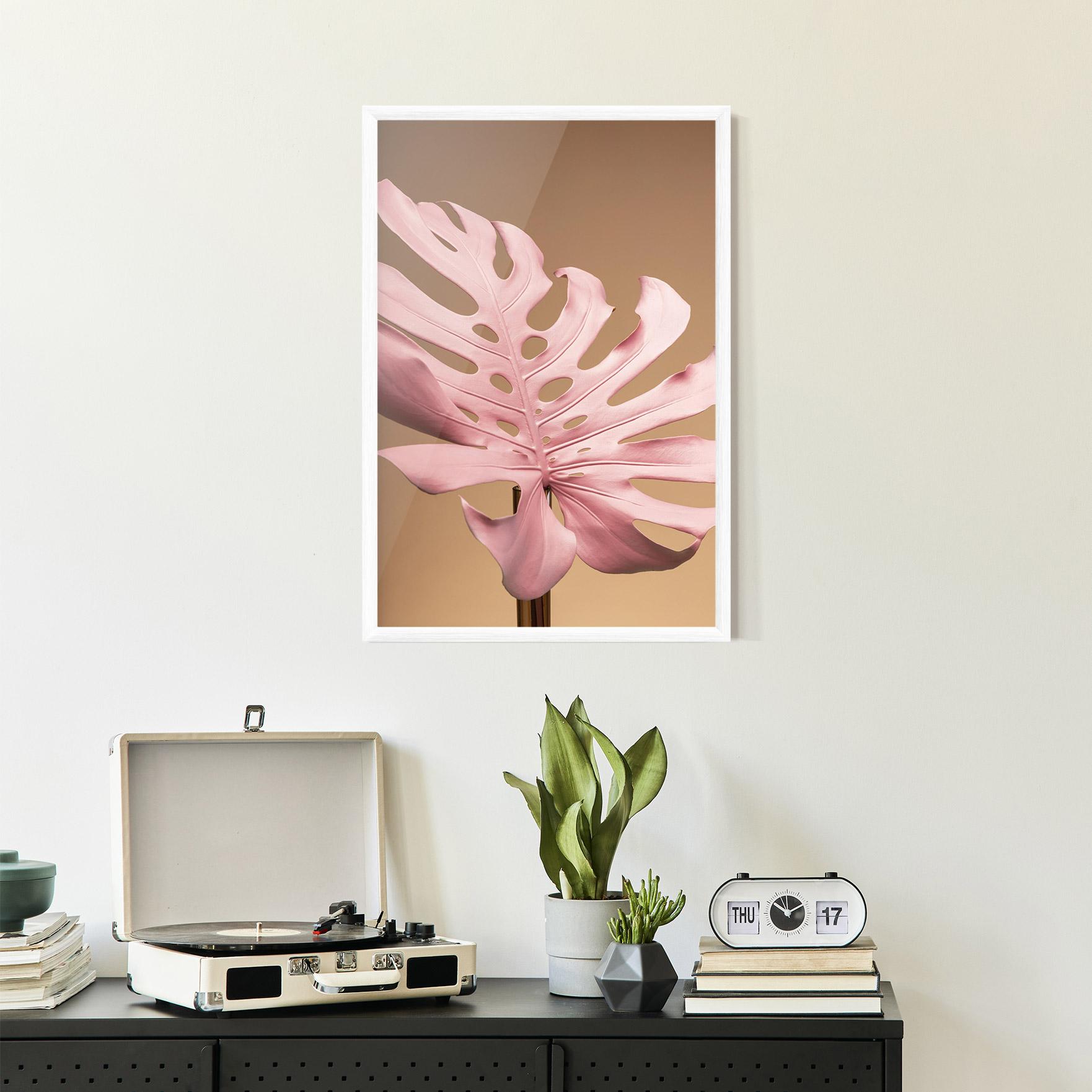 Gerahmte Poster Exotic Pink Leaf mockup 2