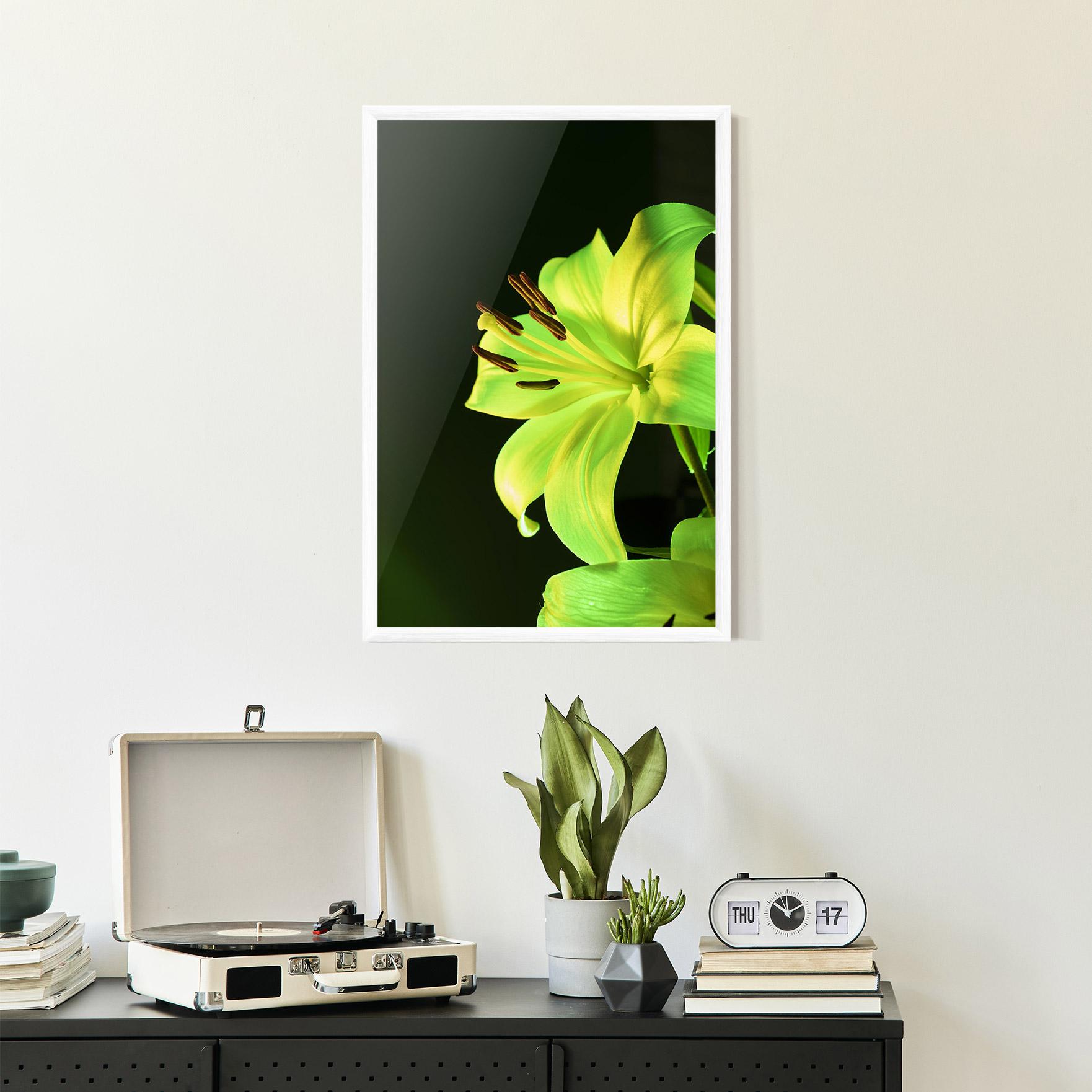 Gerahmte Poster Yellow Green Exotic mockup 2