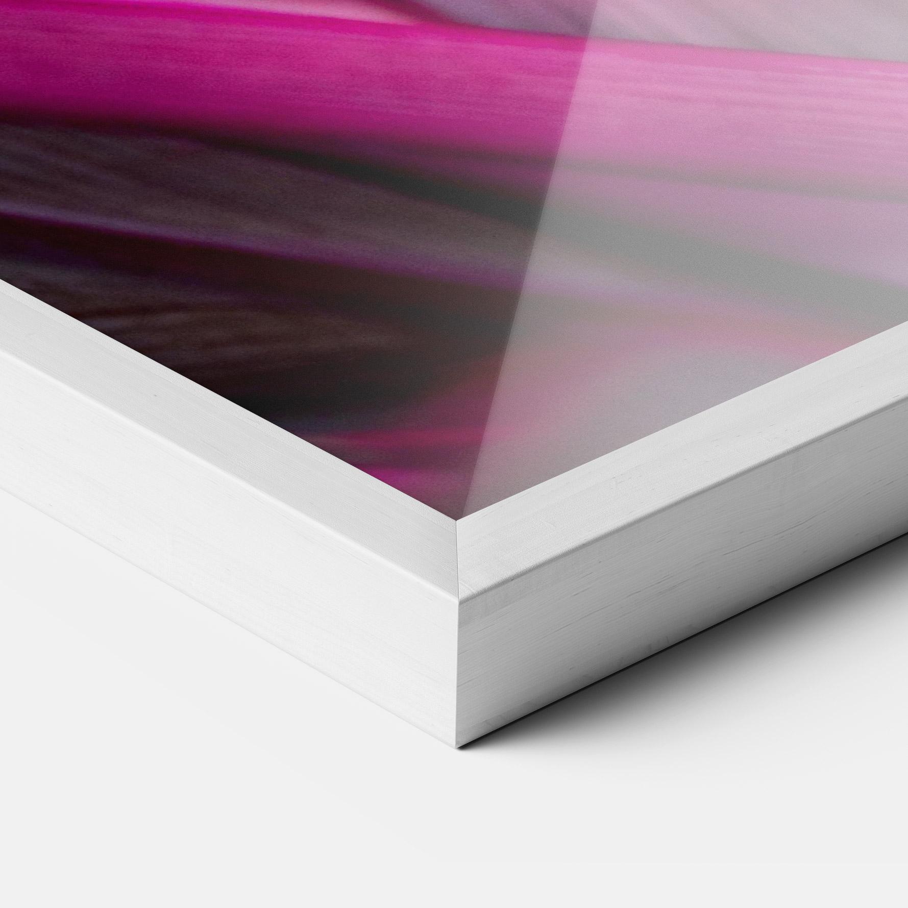 Gerahmte Poster Purple Exotic Plant mockup 3