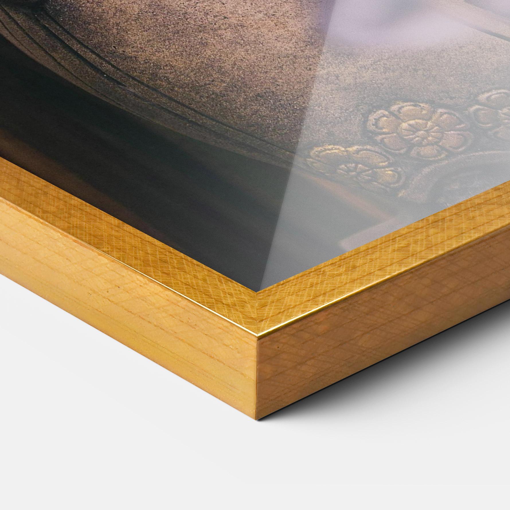 Gerahmte Poster Exotic Statue mockup 3