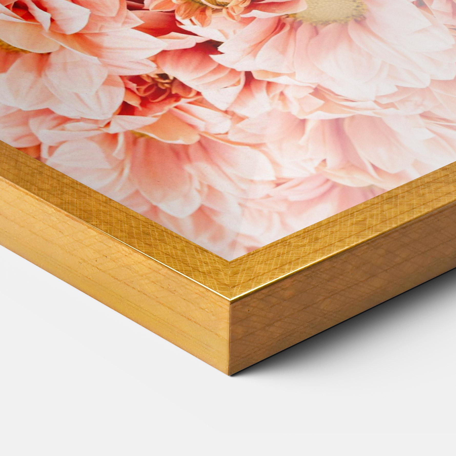 Gerahmte Poster Pink Flowers Bouquet mockup 3