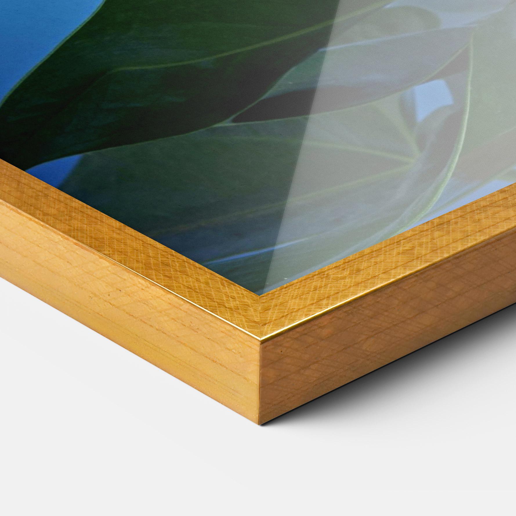 Gerahmte Poster Red Green Exotic mockup 3