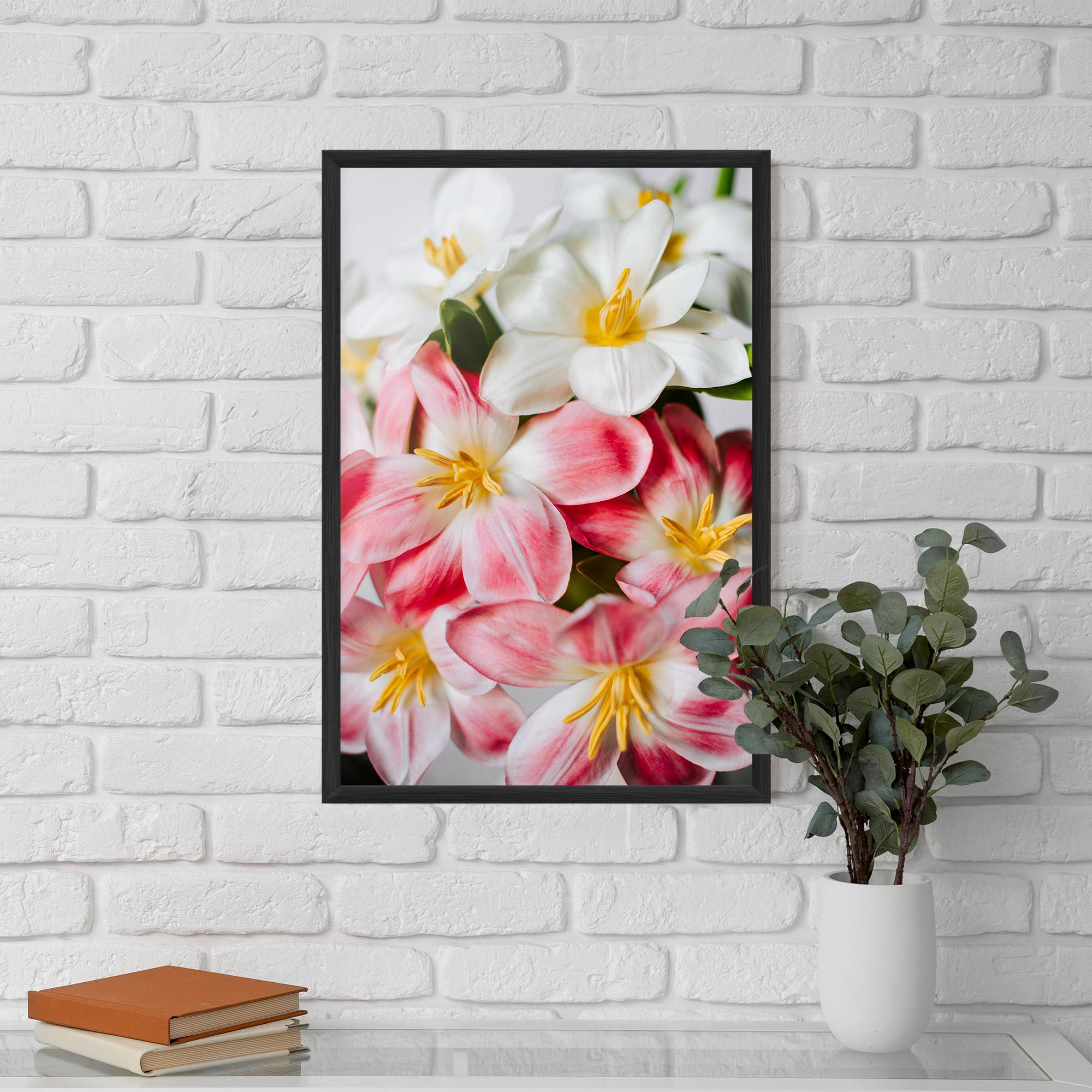 Gerahmte Poster Beautiful Exotic Flower mockup 5