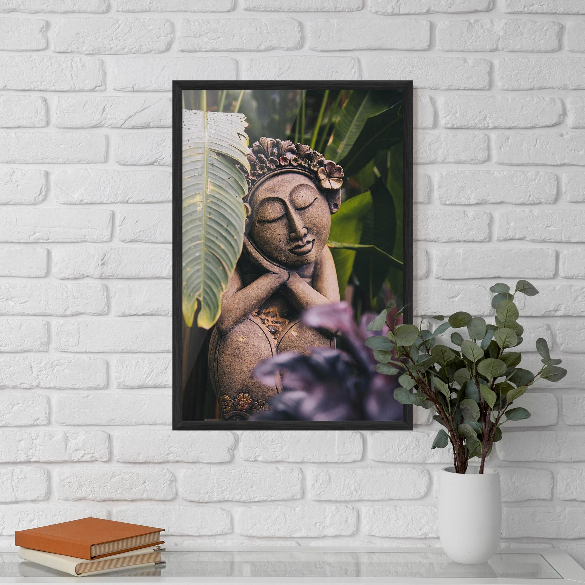 Gerahmte Poster Exotic Statue mockup 5