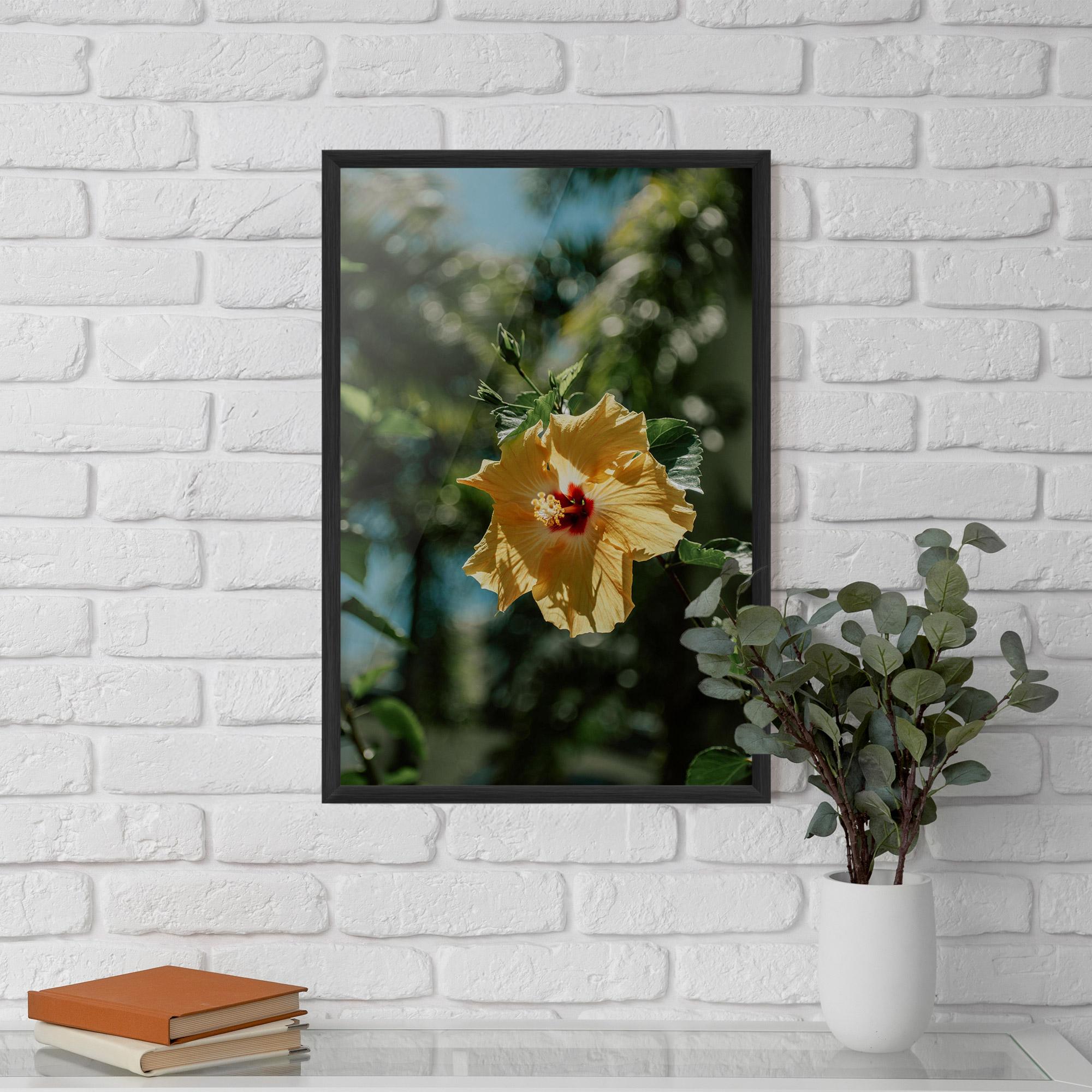 Gerahmte Poster Yellow Pretty Exotic mockup 5