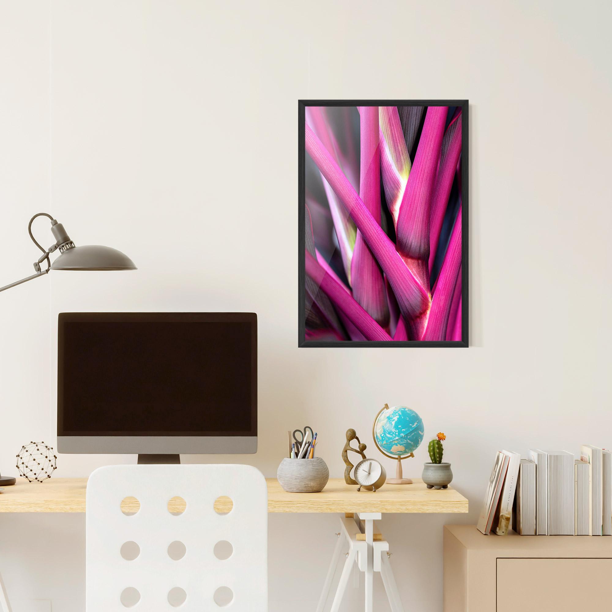 Gerahmte Poster Purple Exotic Plant mockup 6