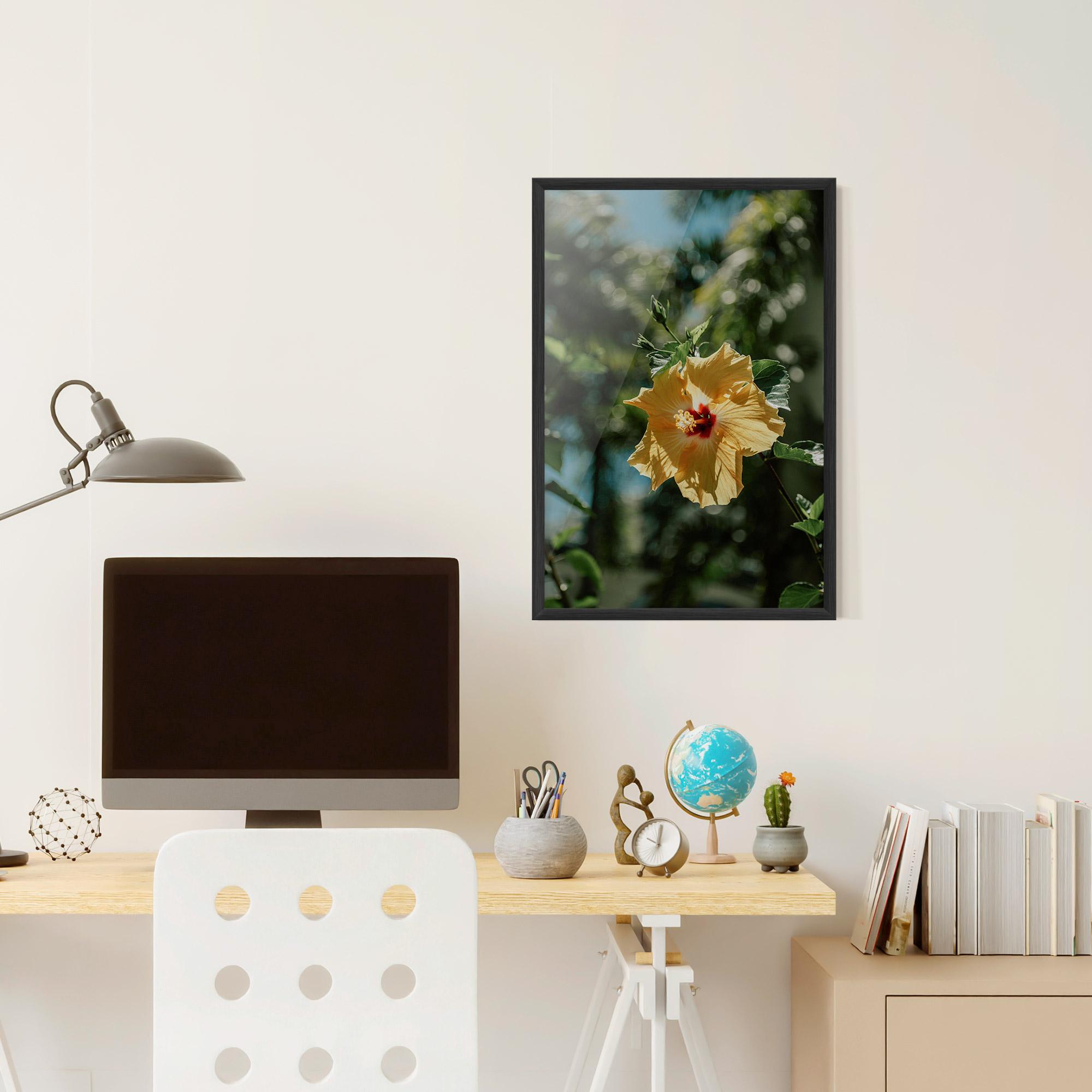 Gerahmte Poster Yellow Pretty Exotic mockup 6