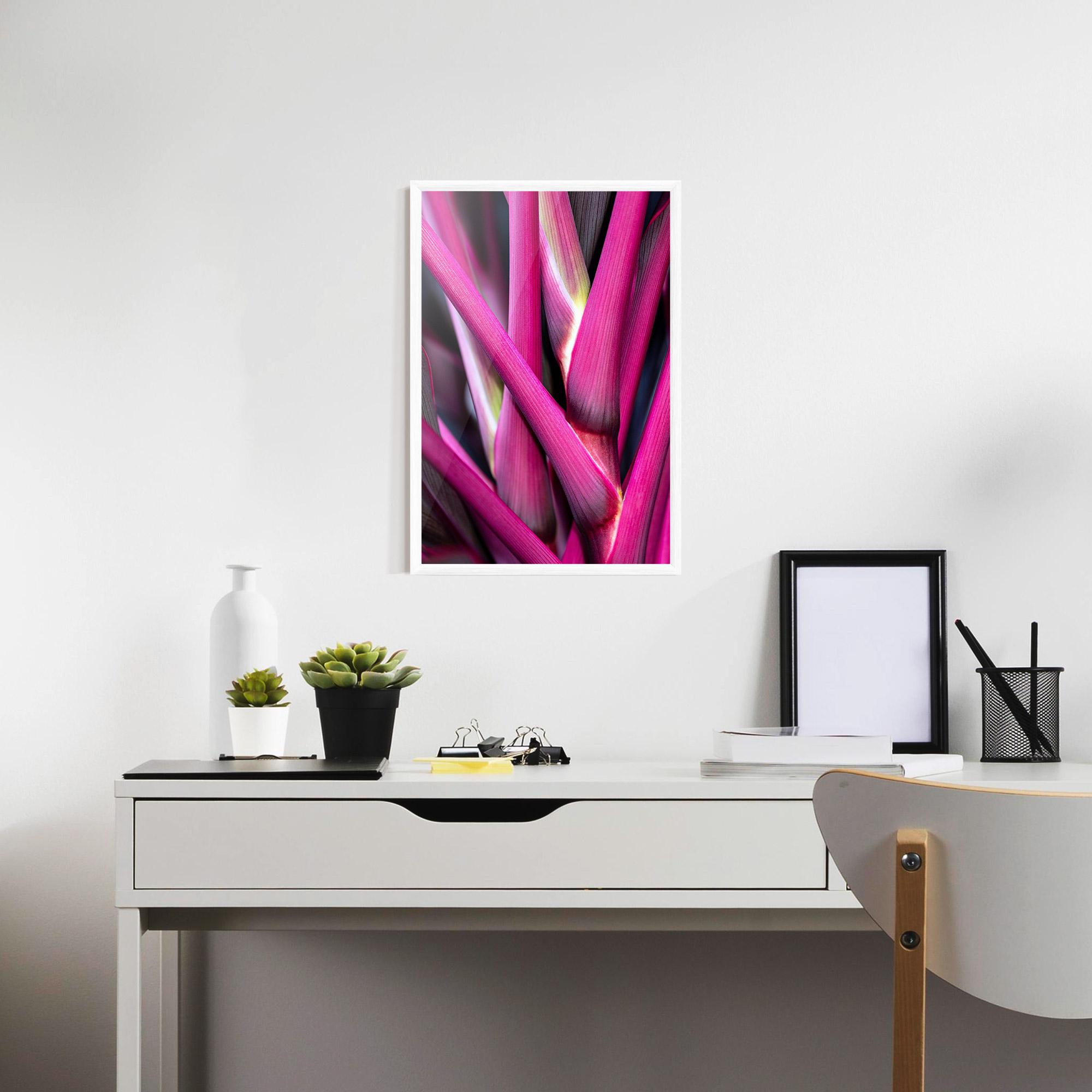 Gerahmte Poster Purple Exotic Plant mockup 7