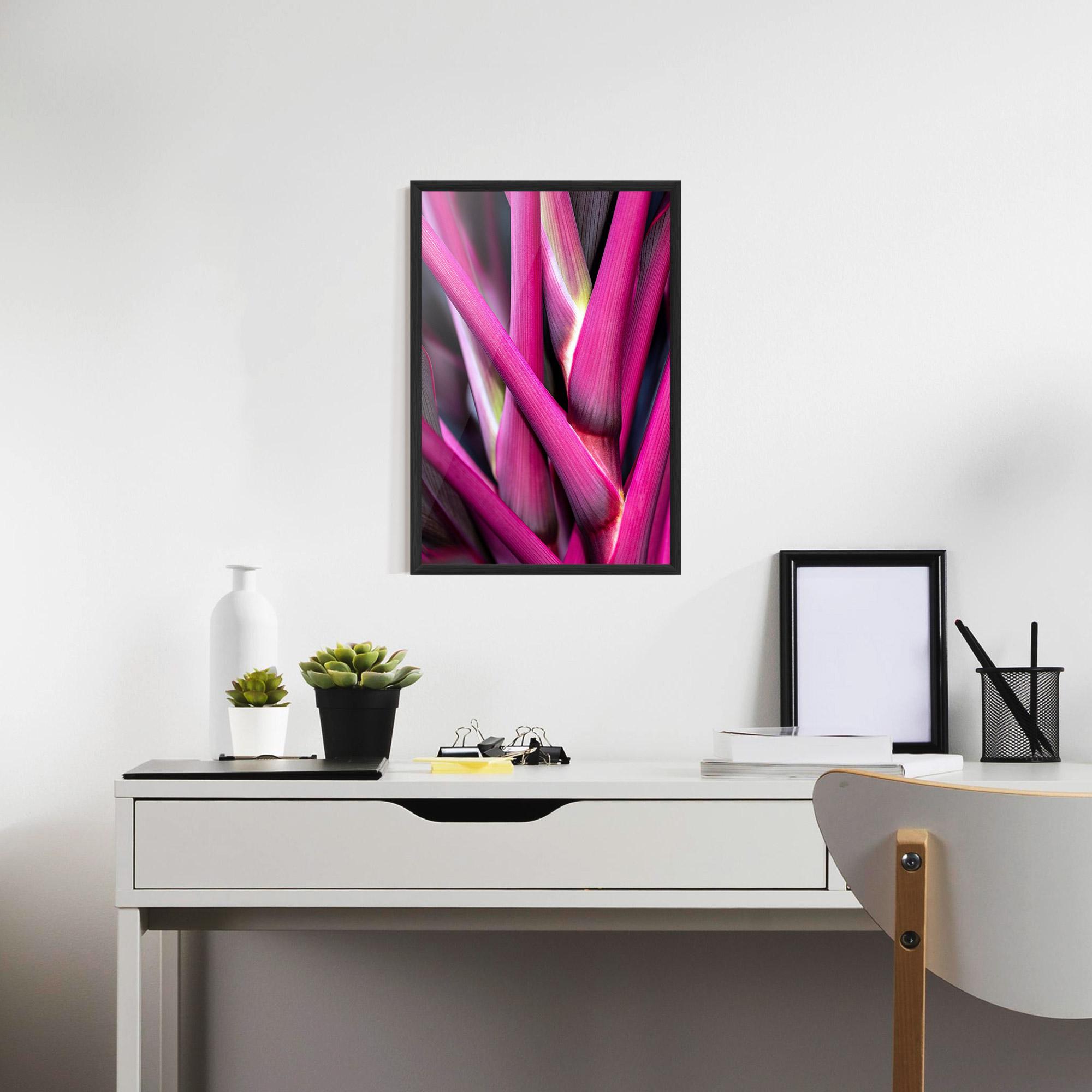 Gerahmte Poster Purple Exotic Plant mockup 7