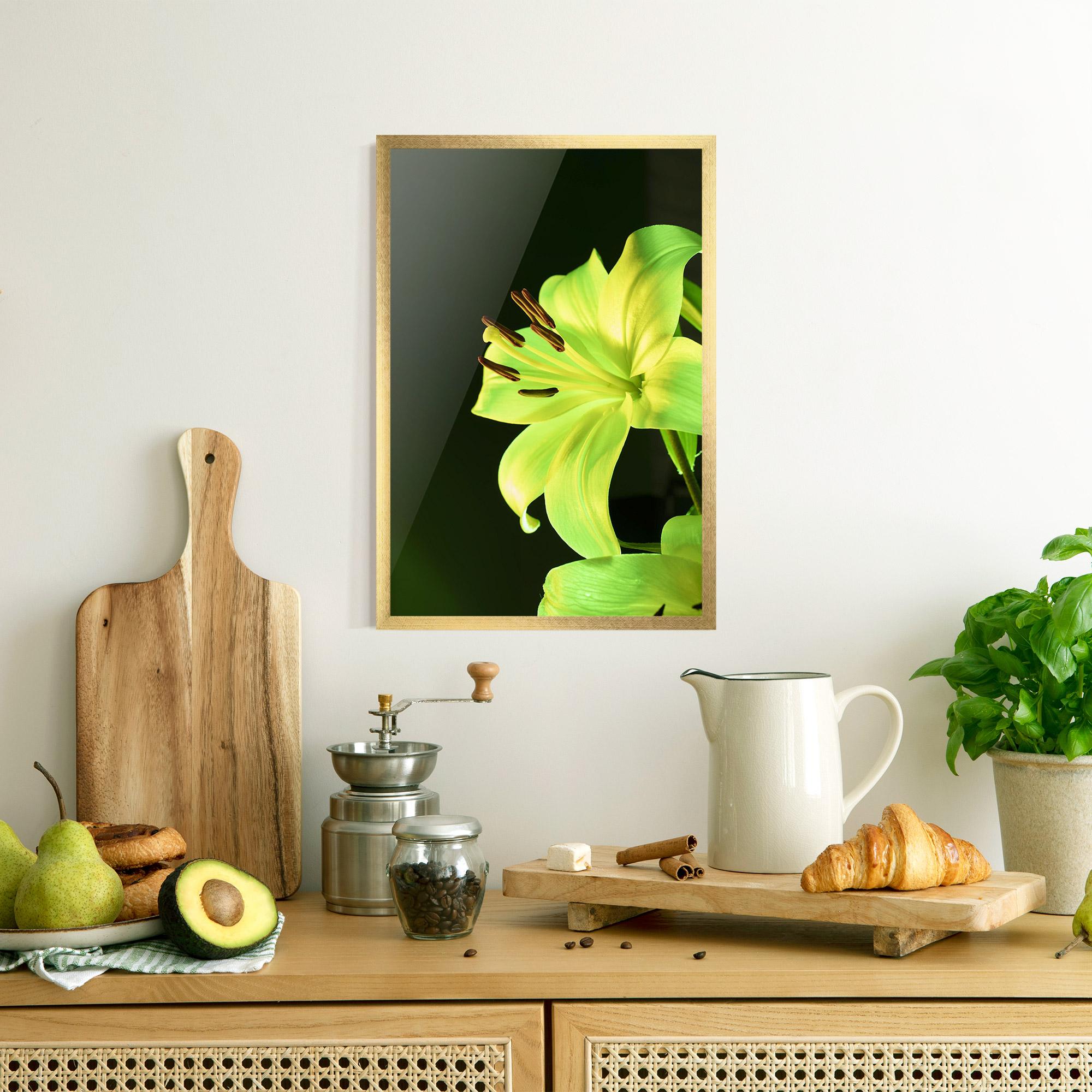 Gerahmte Poster Yellow Green Exotic mockup 8