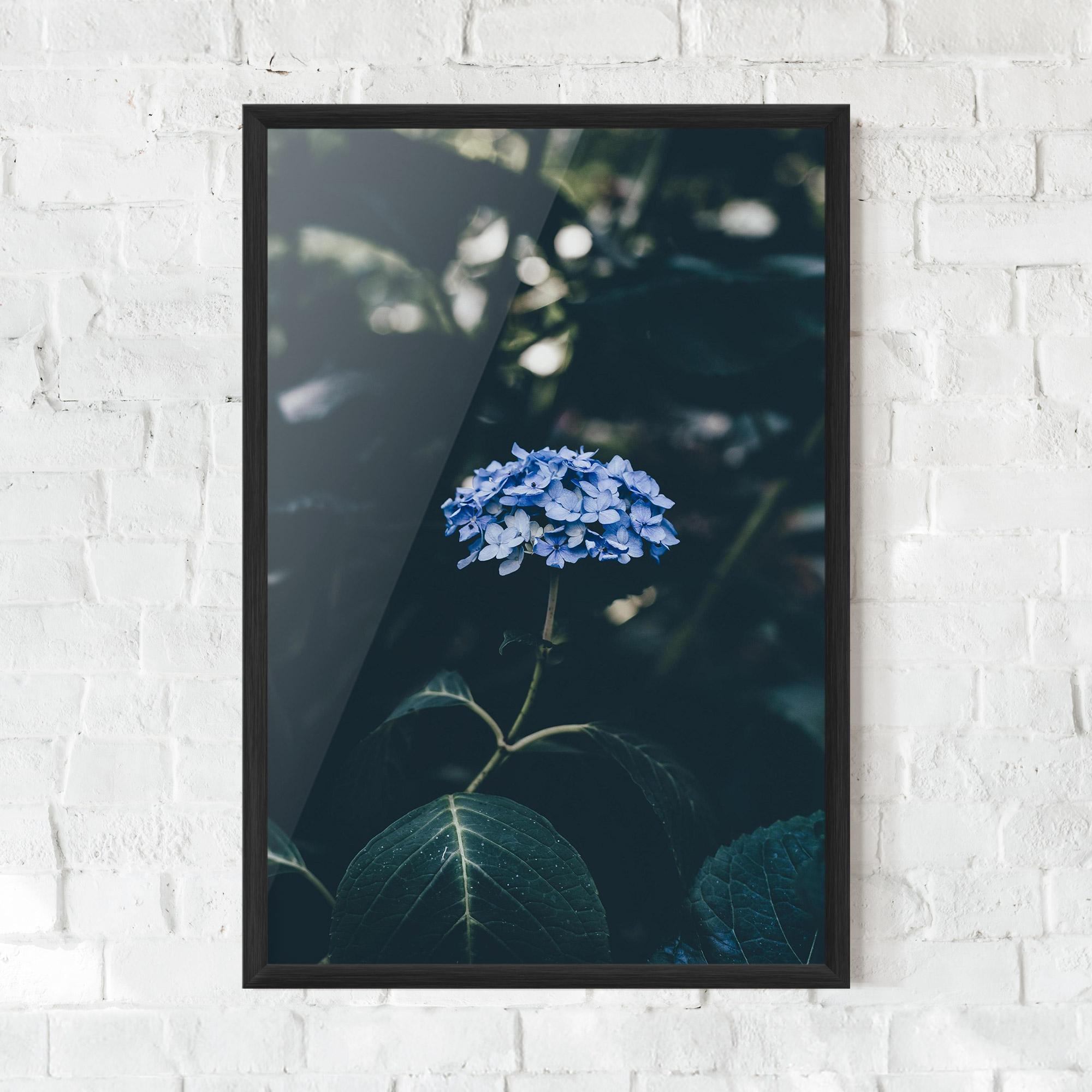 Gerahmte Poster Forest Blue Flower mockup 0