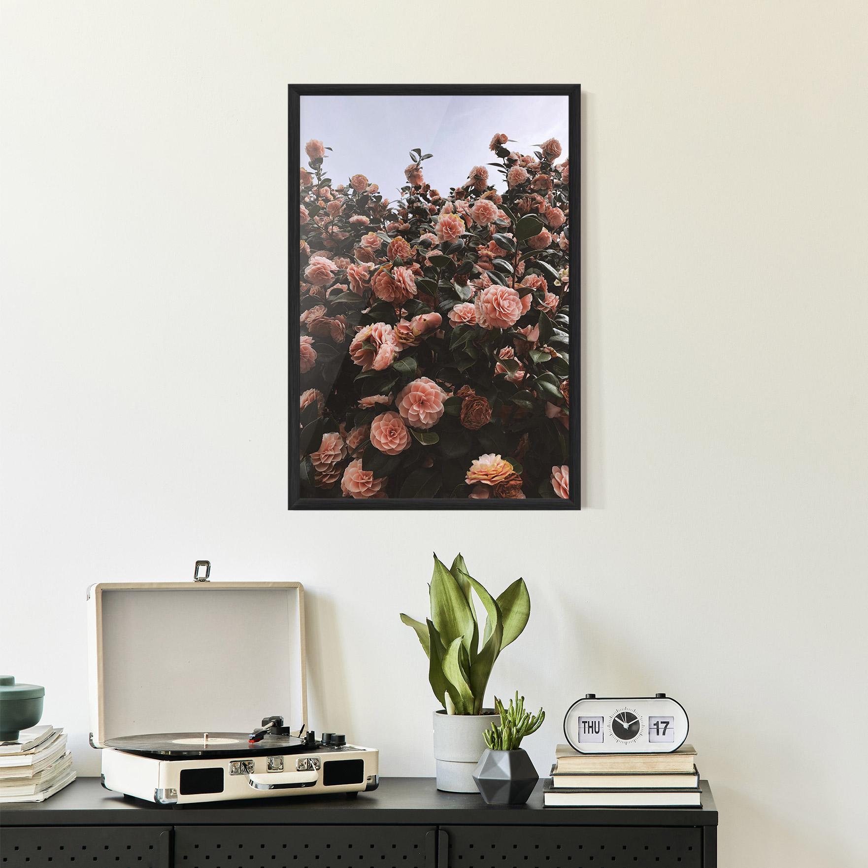 Gerahmte Poster Rose Wild Wall mockup 2