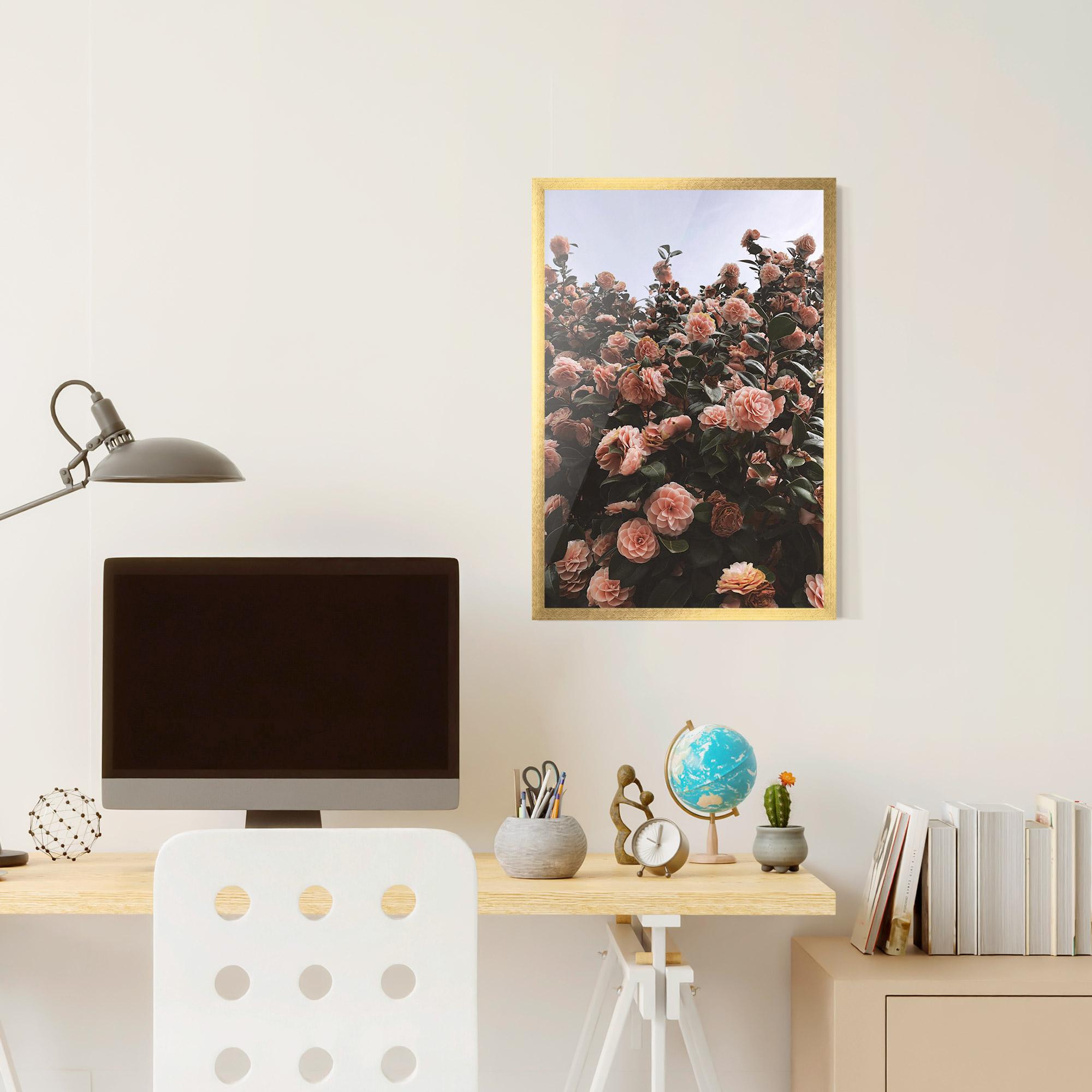 Gerahmte Poster Rose Wild Wall mockup 6