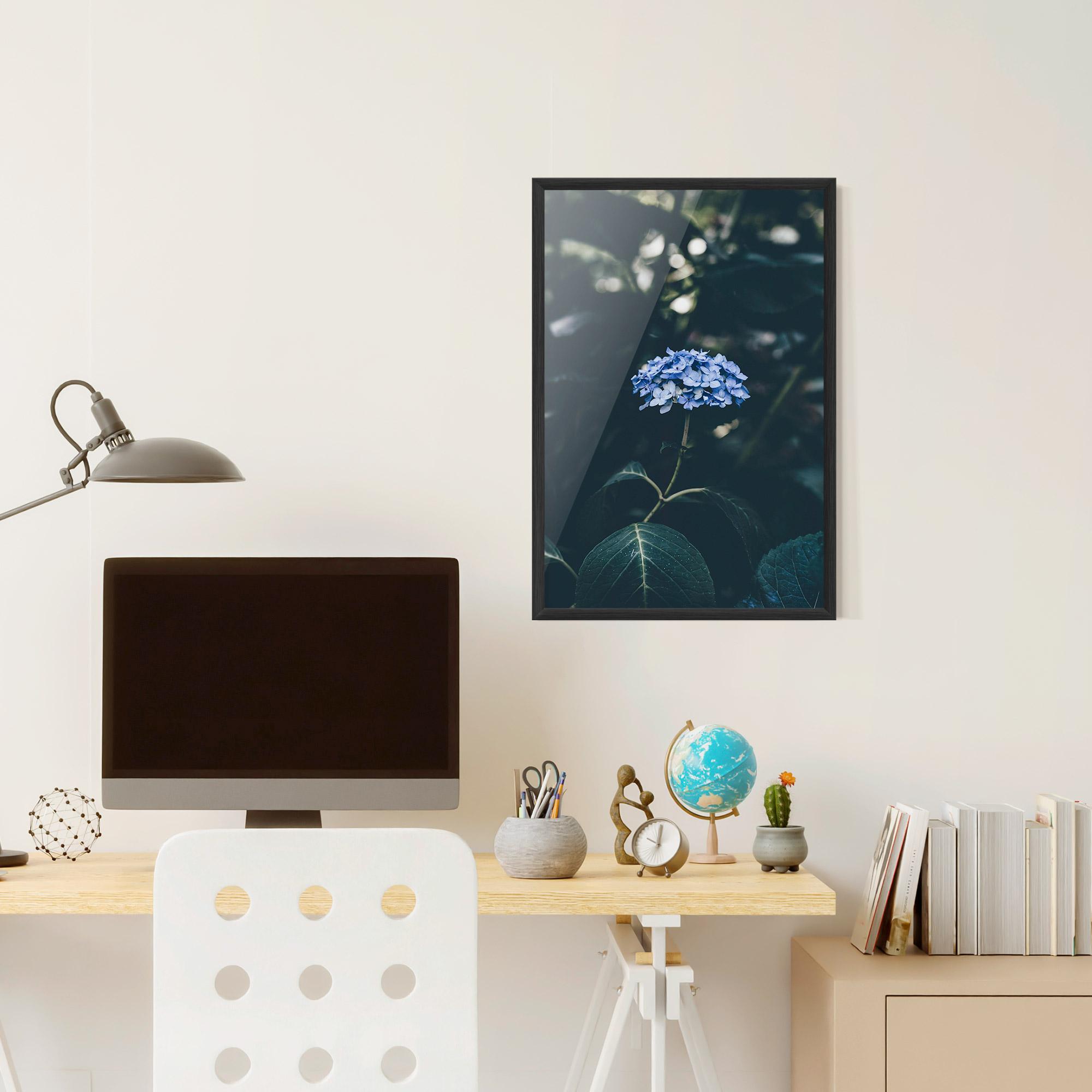 Gerahmte Poster Forest Blue Flower mockup 6