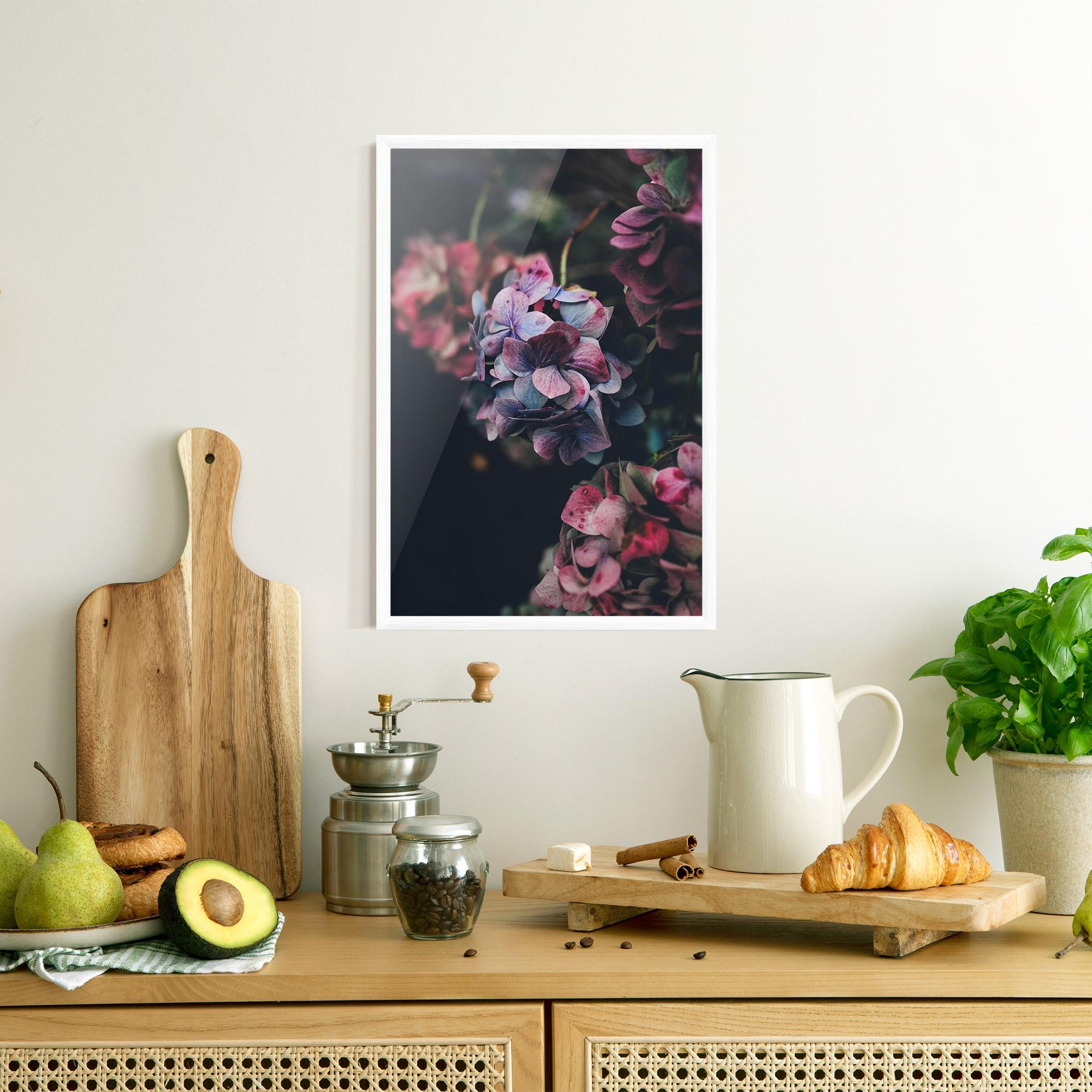 Gerahmte Poster Red Pink Flower mockup 8