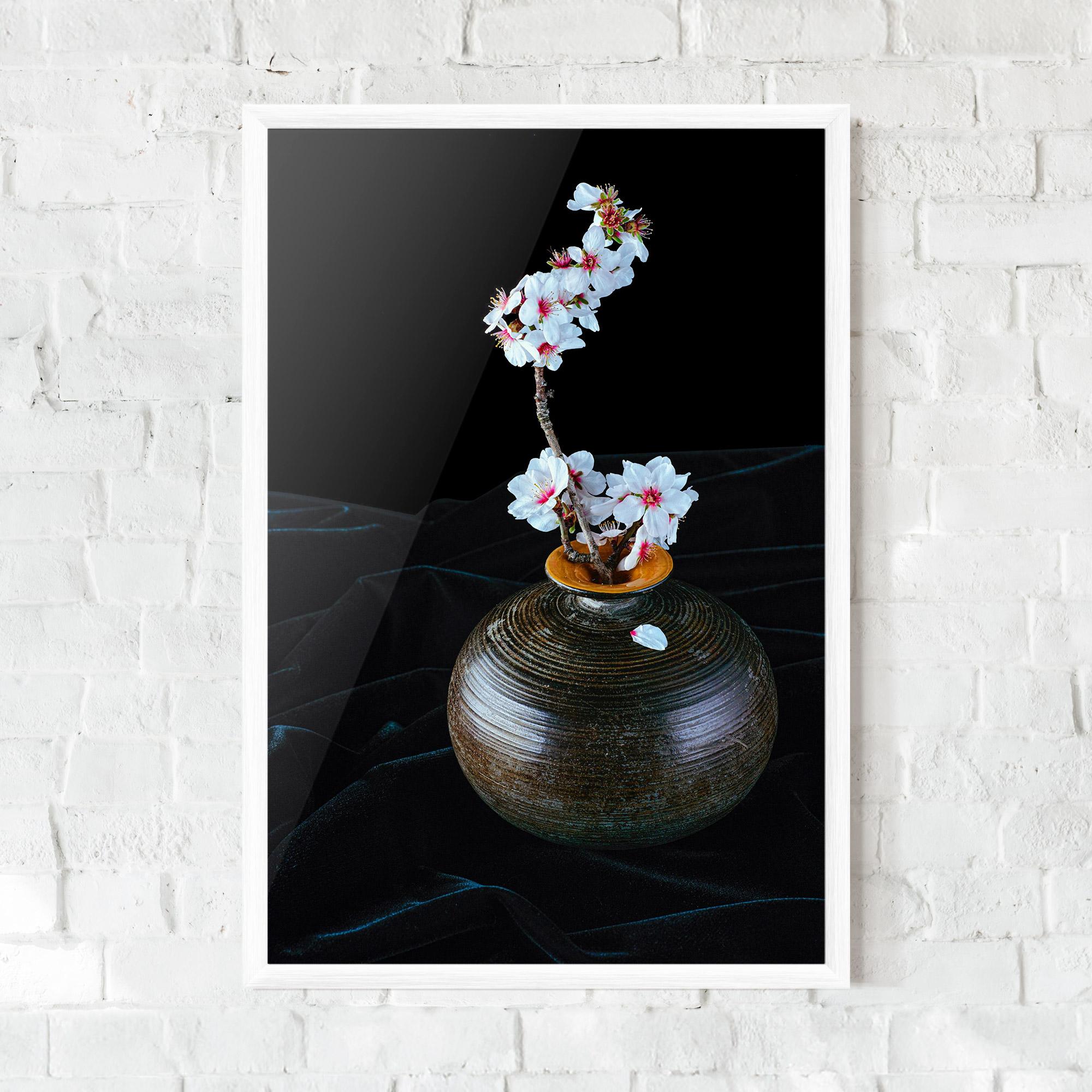 Gerahmte Poster Brown Vase Flowers mockup 0