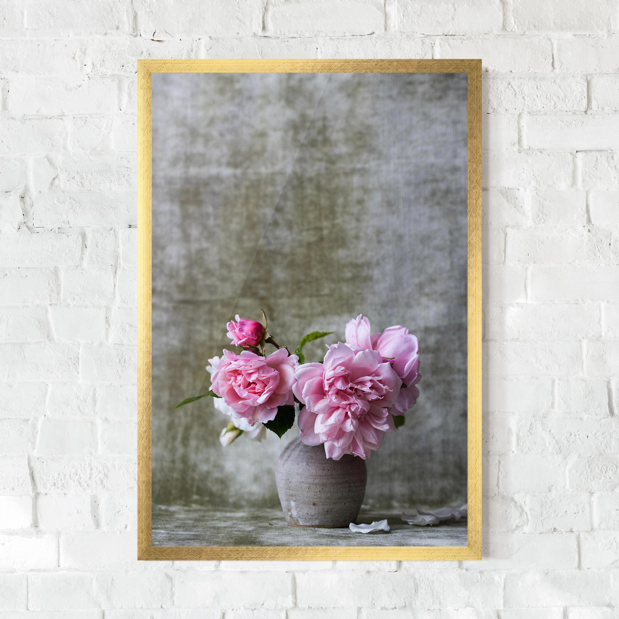 Gerahmte Poster Rose Vase mockup 0