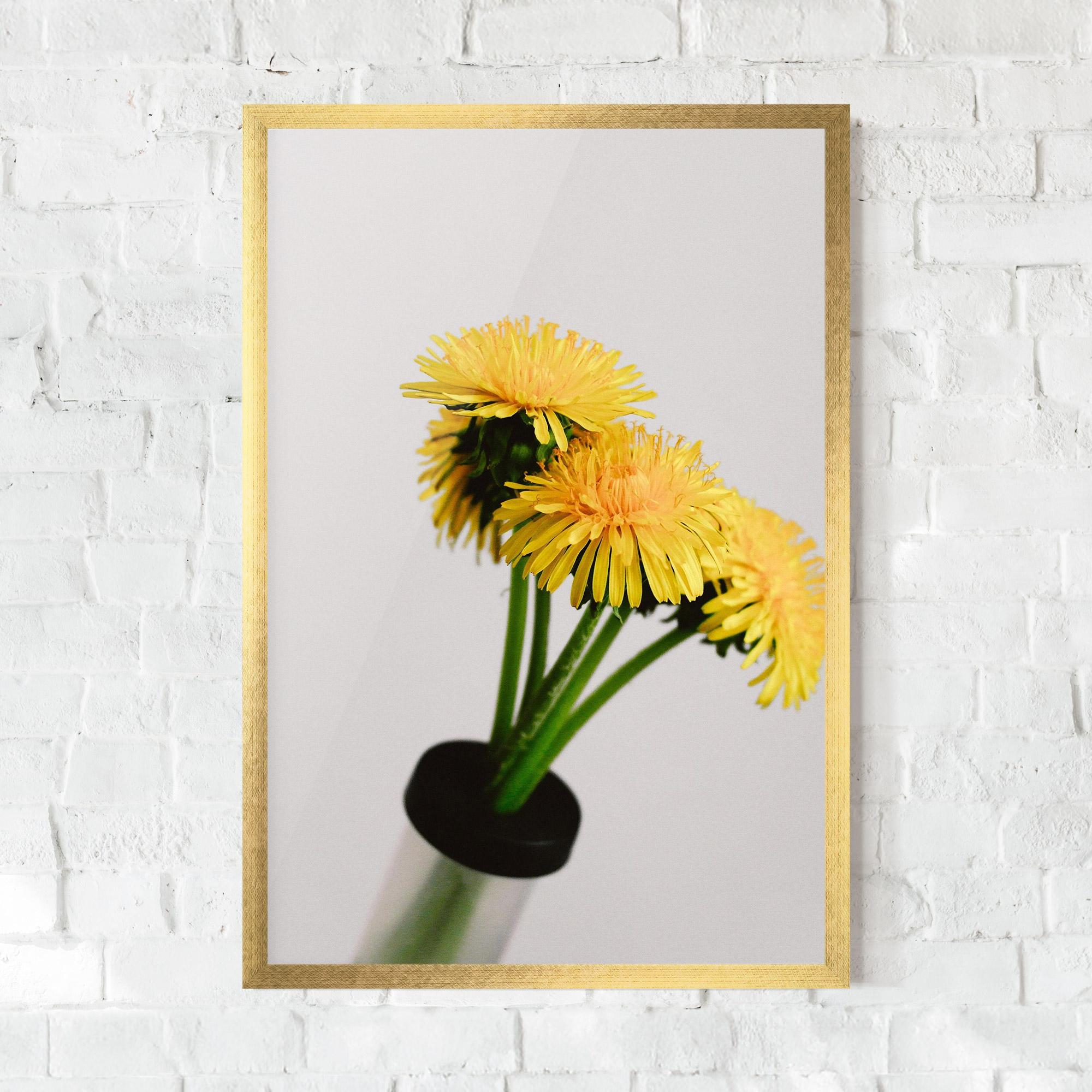 Gerahmte Poster Yellow mockup 0