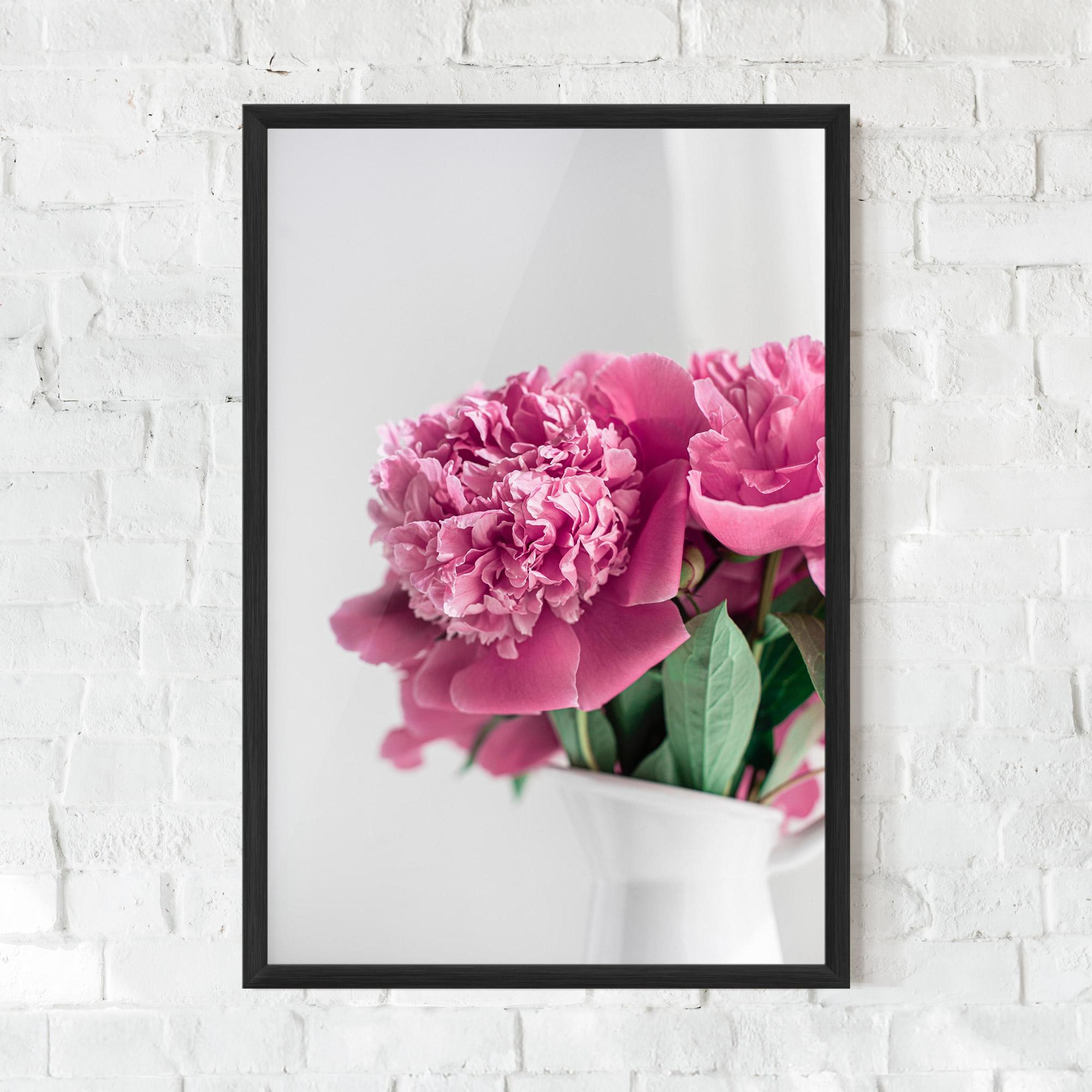 Gerahmte Poster White Vase Pink mockup 0