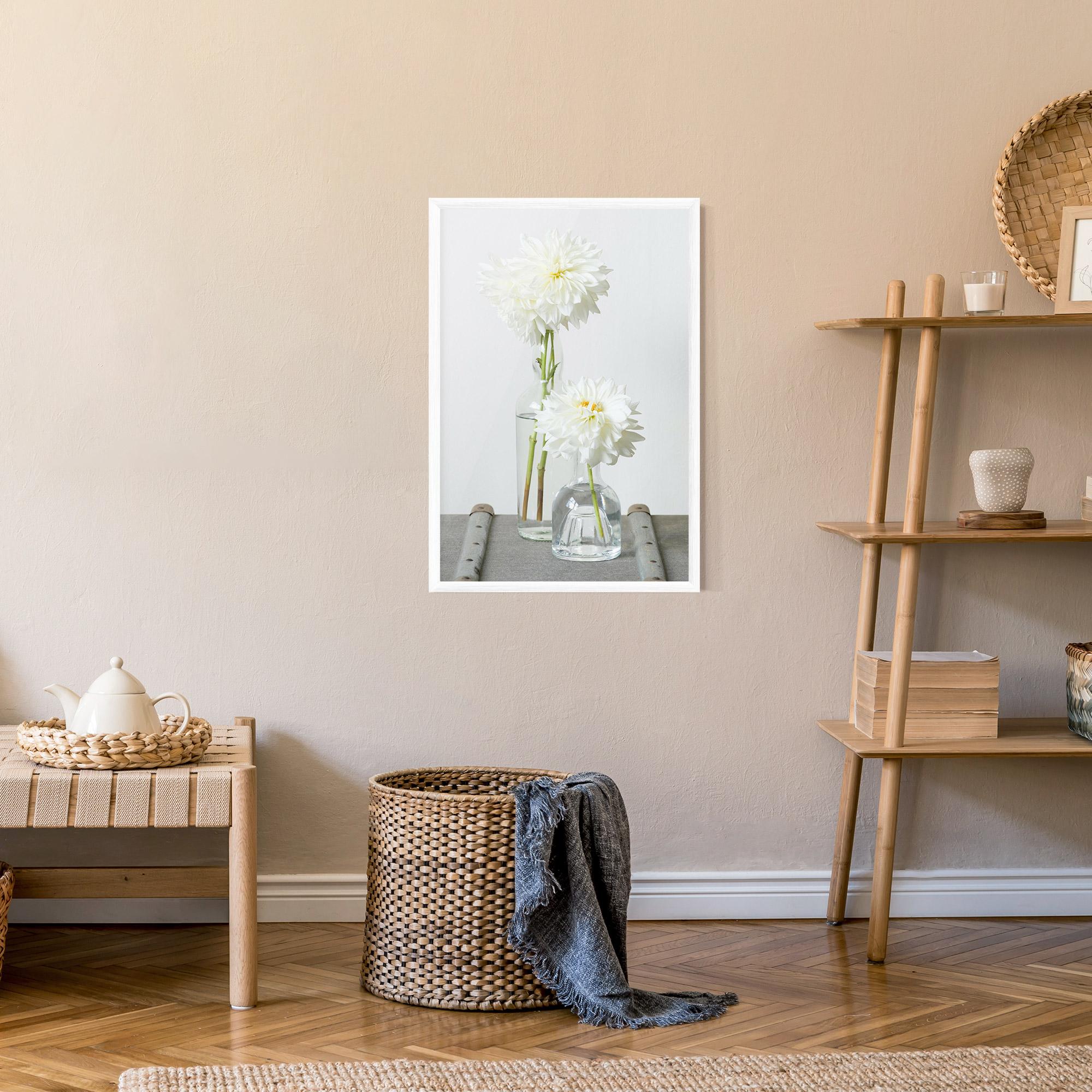 Gerahmte Poster Big Flower Vase mockup 9