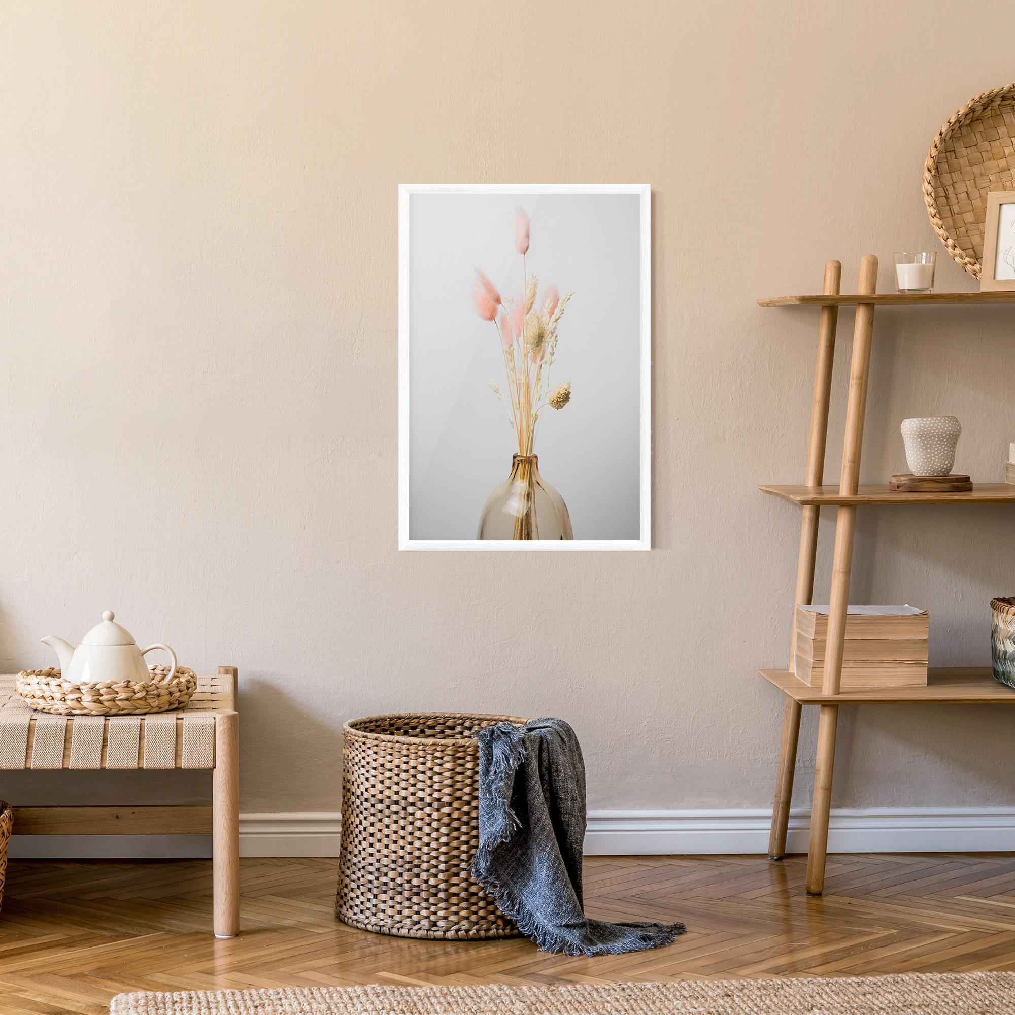 Gerahmte Poster Pink Cream Flower Vase mockup 9