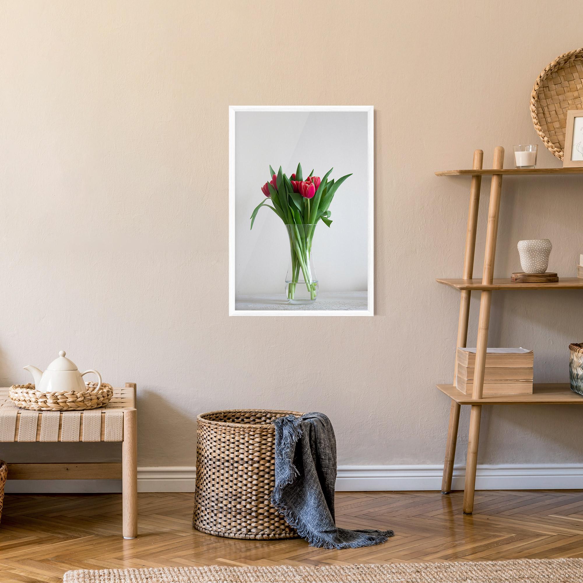 Gerahmte Poster Pretty Tulips Vase mockup 9