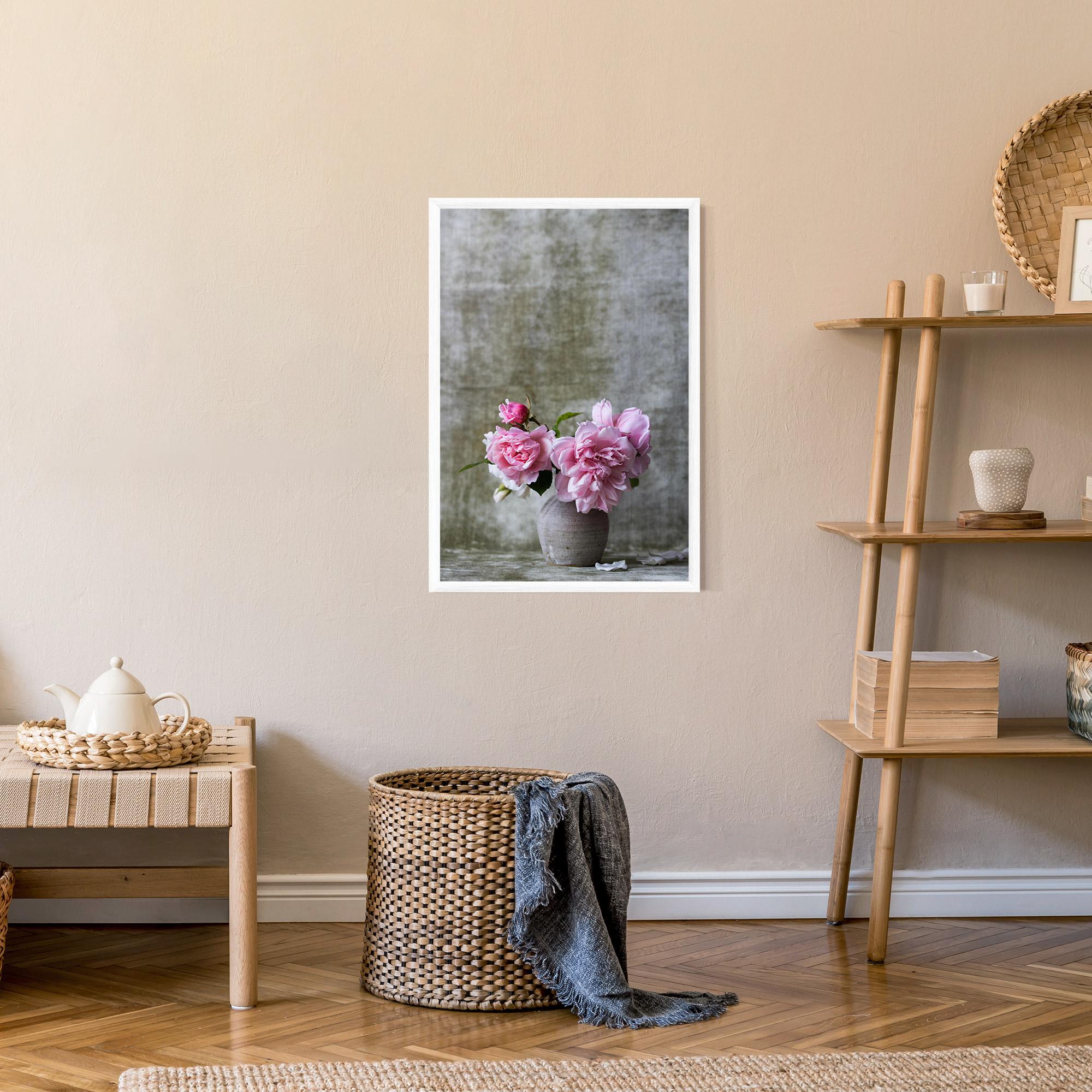 Gerahmte Poster Rose Vase mockup 9