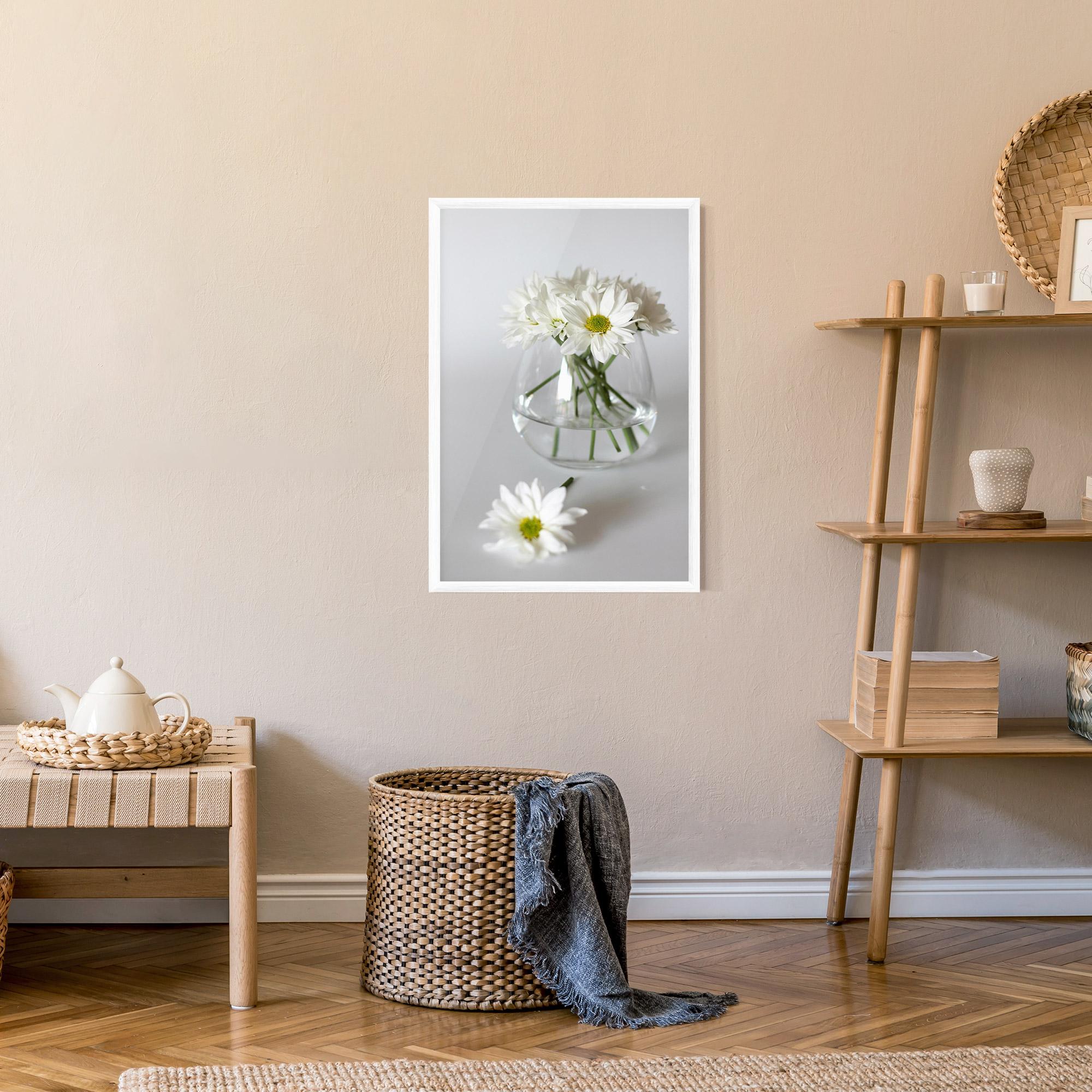 Gerahmte Poster Transparent Vase mockup 9
