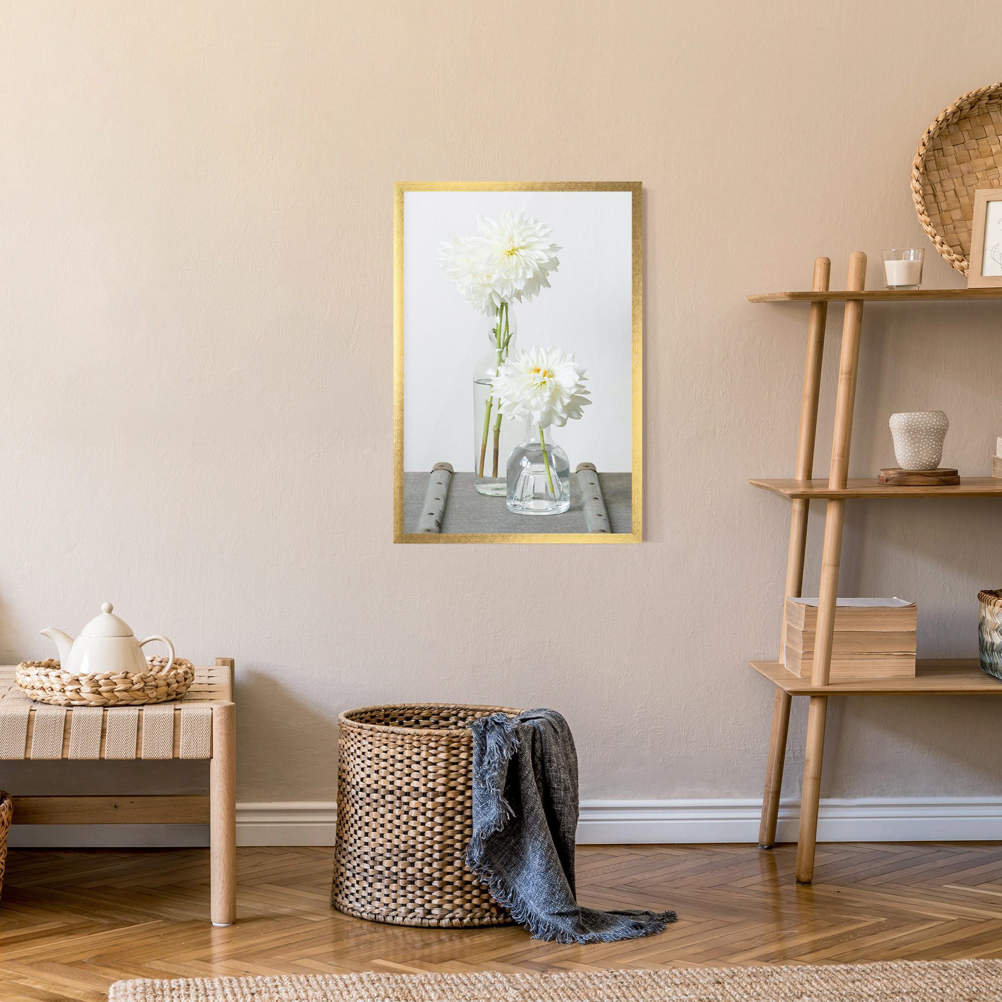 Gerahmte Poster Big Flower Vase mockup 9