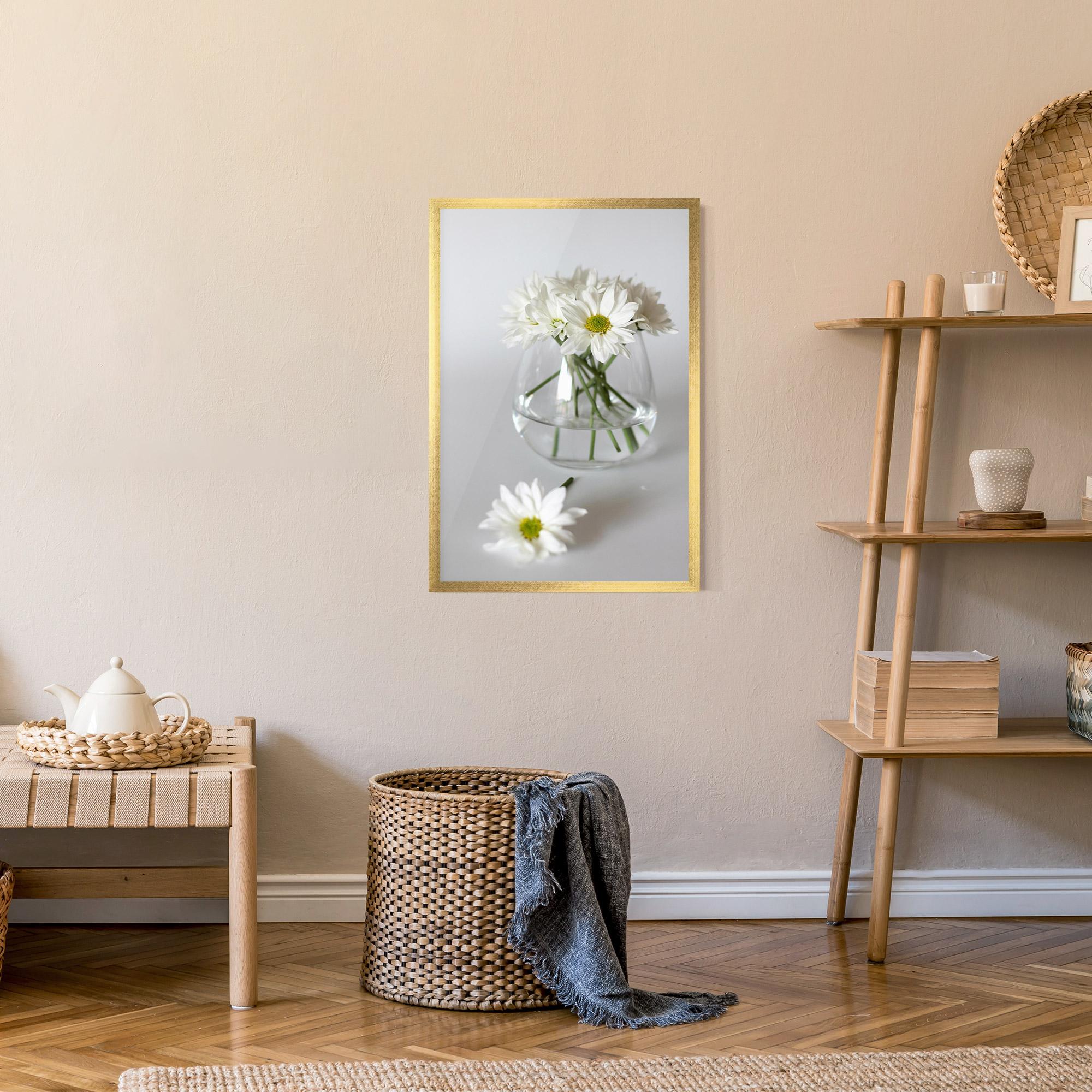 Gerahmte Poster Transparent Vase mockup 9