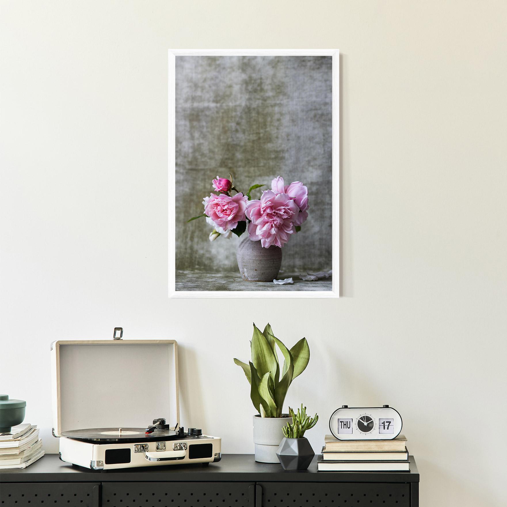 Gerahmte Poster Rose Vase mockup 2