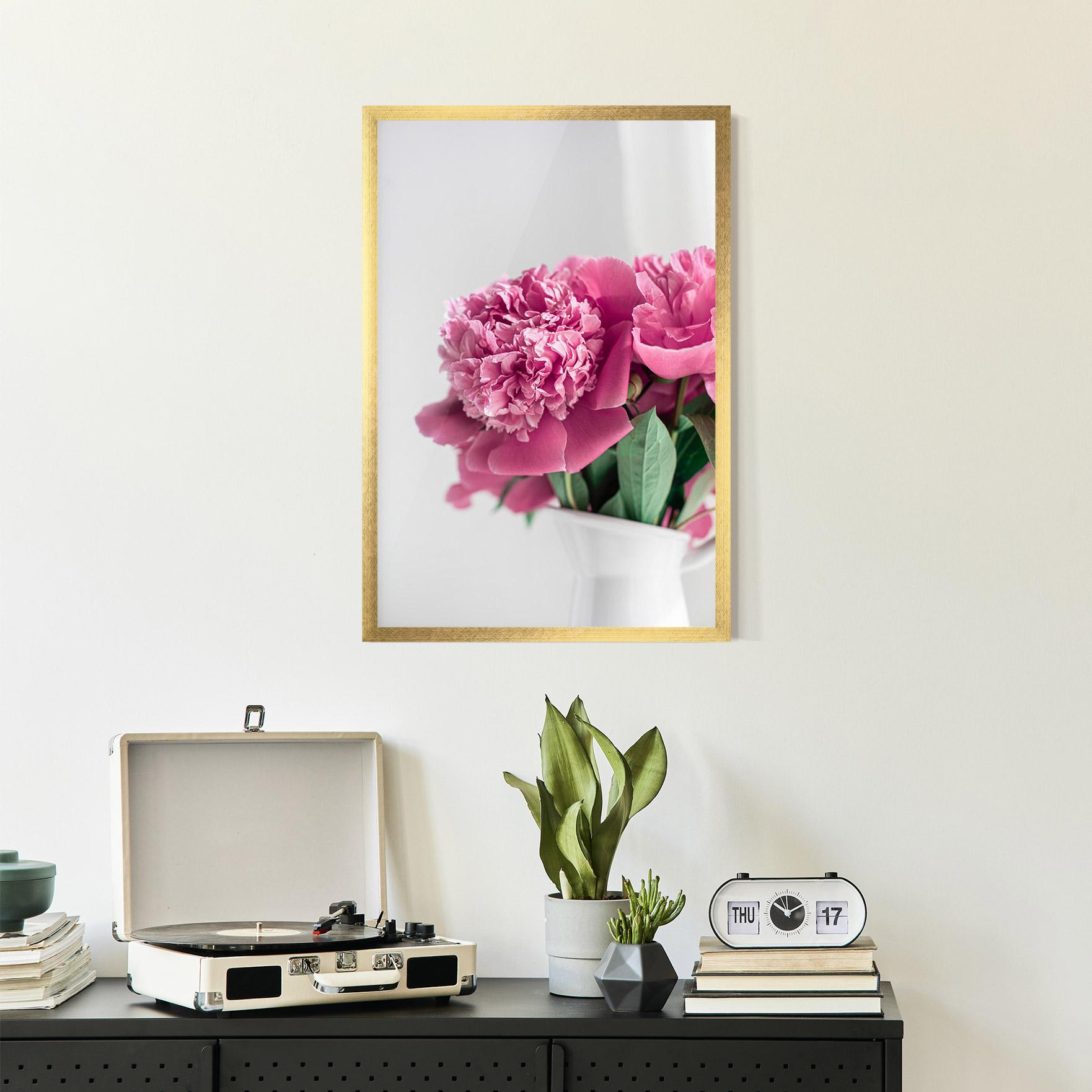 Gerahmte Poster White Vase Pink mockup 2