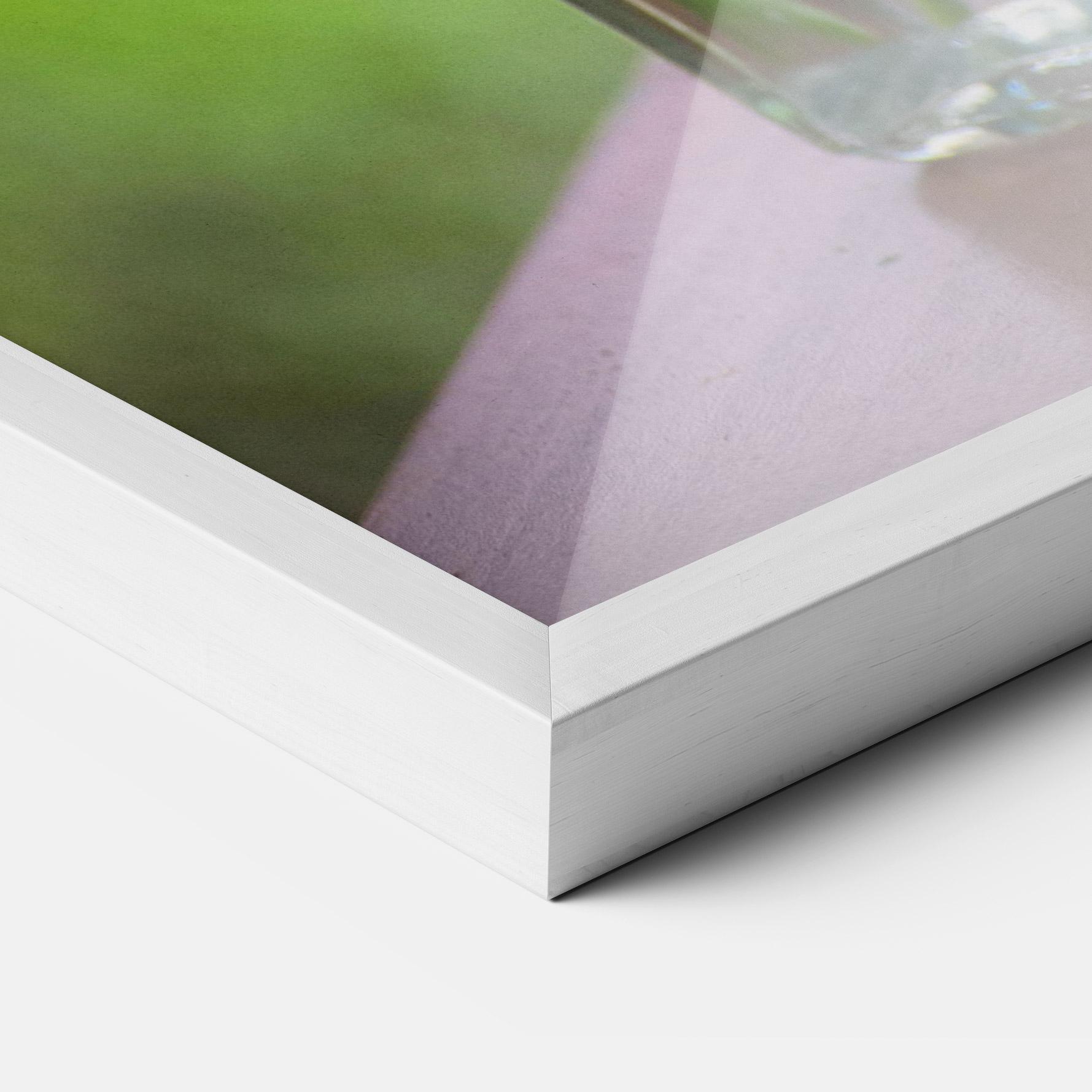 Gerahmte Poster Pink Flower Vase mockup 3