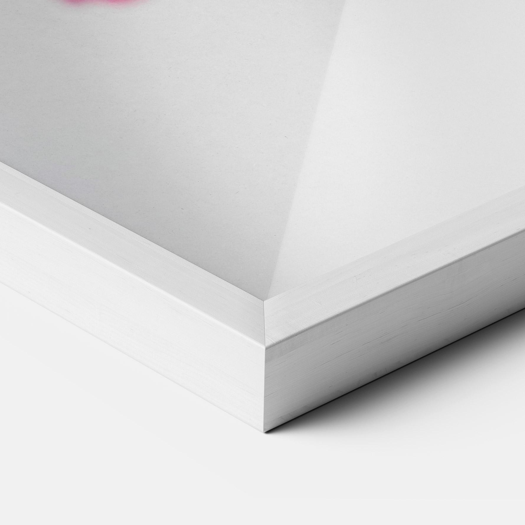Gerahmte Poster White Vase Pink mockup 3