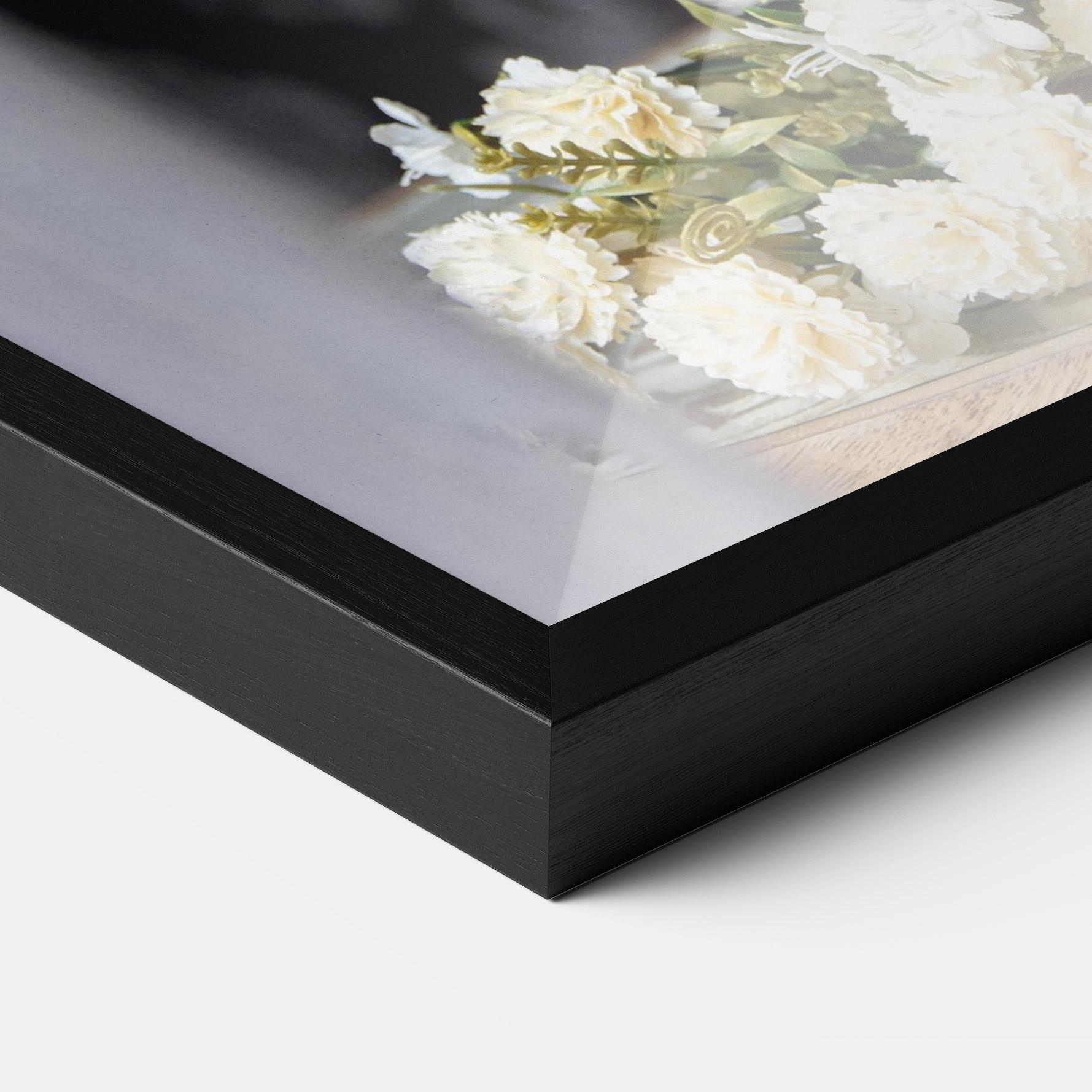 Gerahmte Poster Blue Patern Vase mockup 3