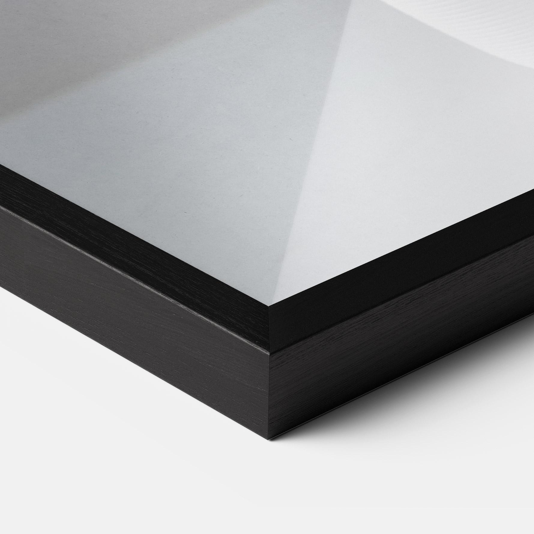 Gerahmte Poster Blue White Vase mockup 3