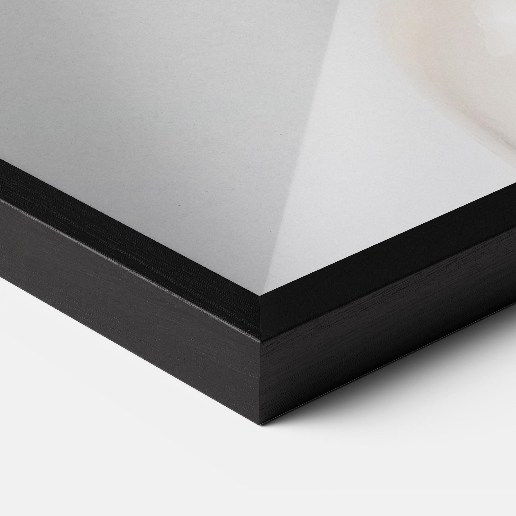 Gerahmte Poster Pink Cream Flower Vase mockup 3