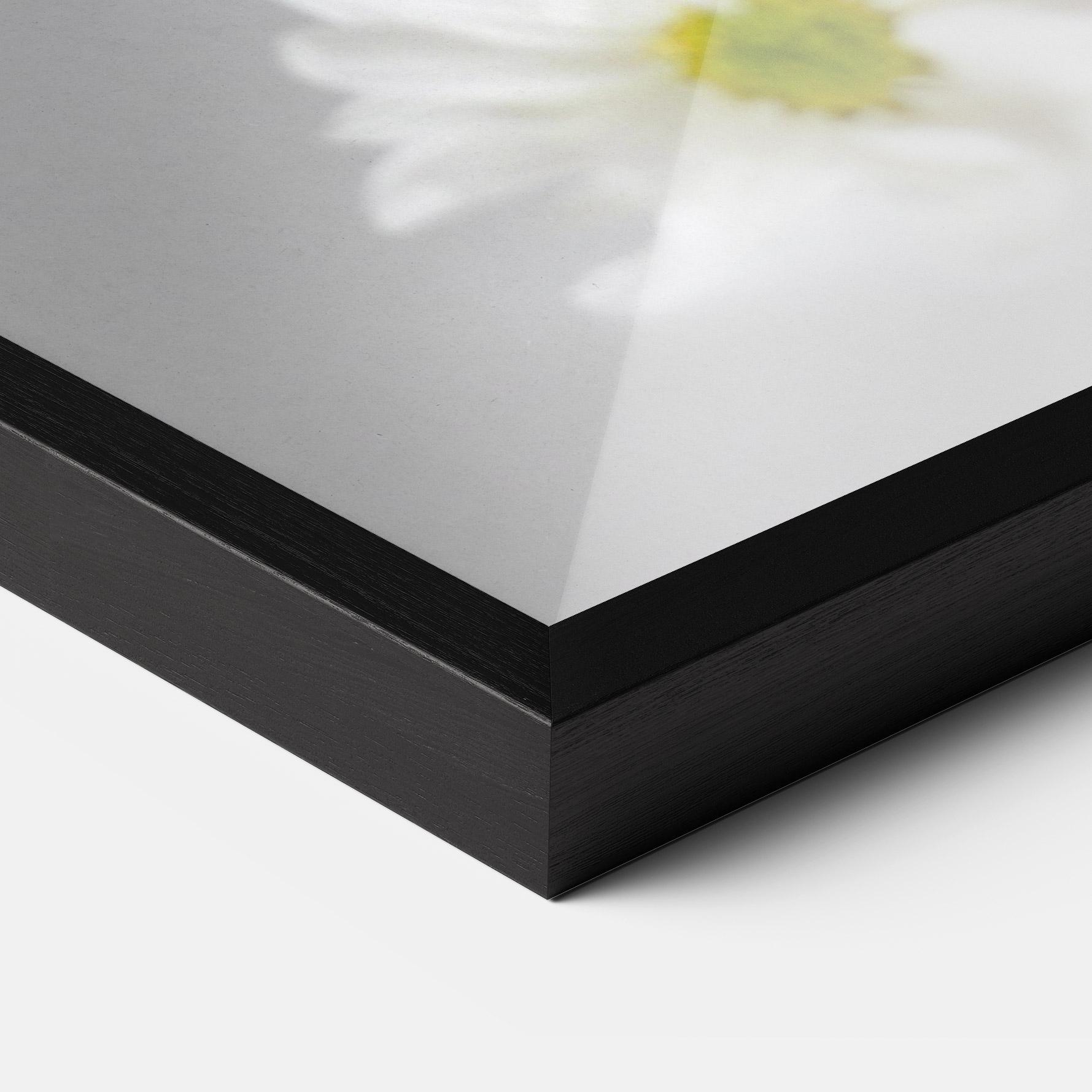 Gerahmte Poster Transparent Vase mockup 3