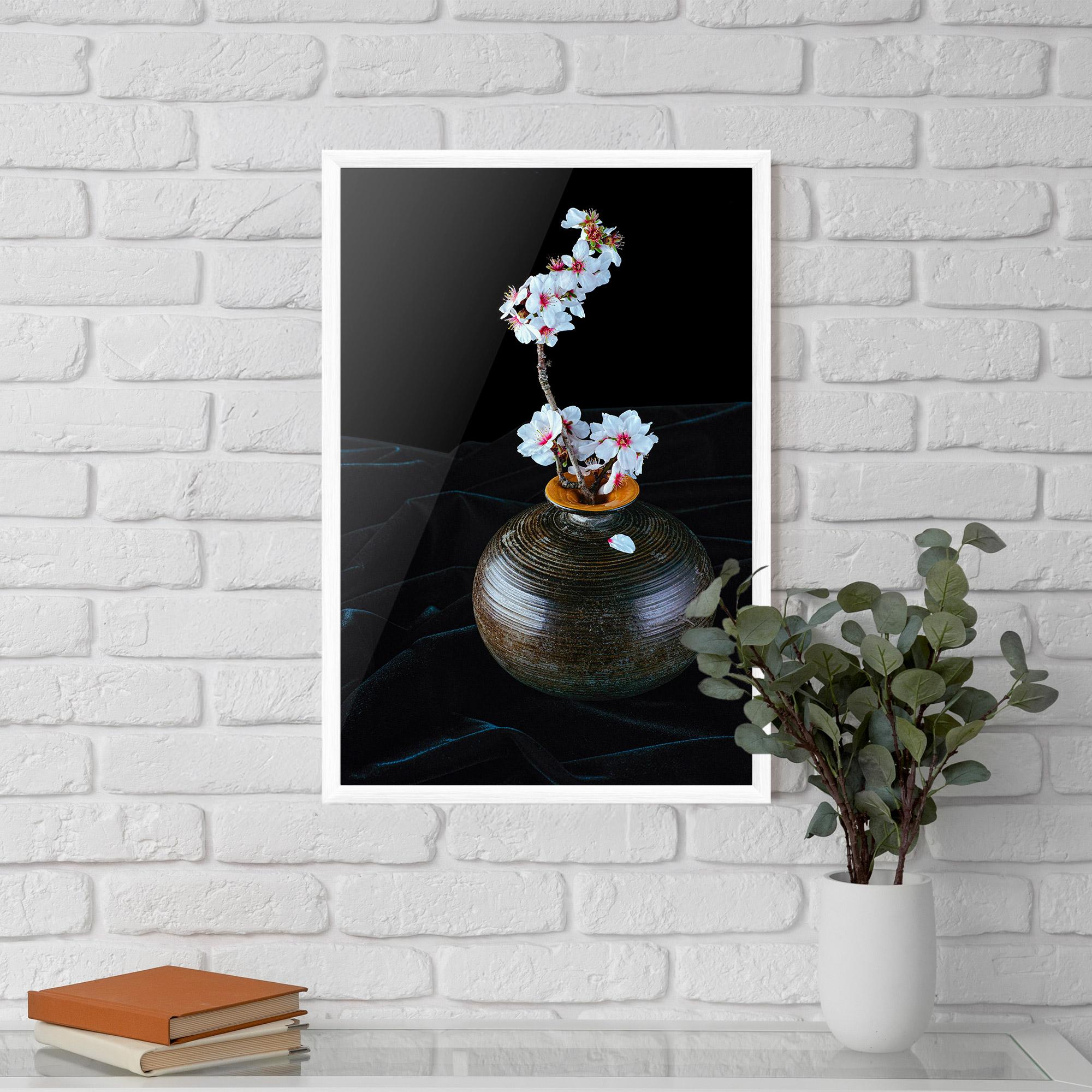 Gerahmte Poster Brown Vase Flowers mockup 5